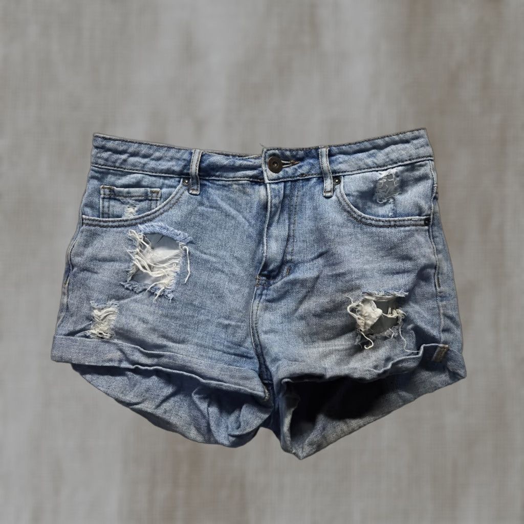Vintage Bullhead Shorts Light Blue Distressed High Rise Cut Off Festival Women's Size 9 Size 30" / US 8 / IT 44 - 1 Thumbnail