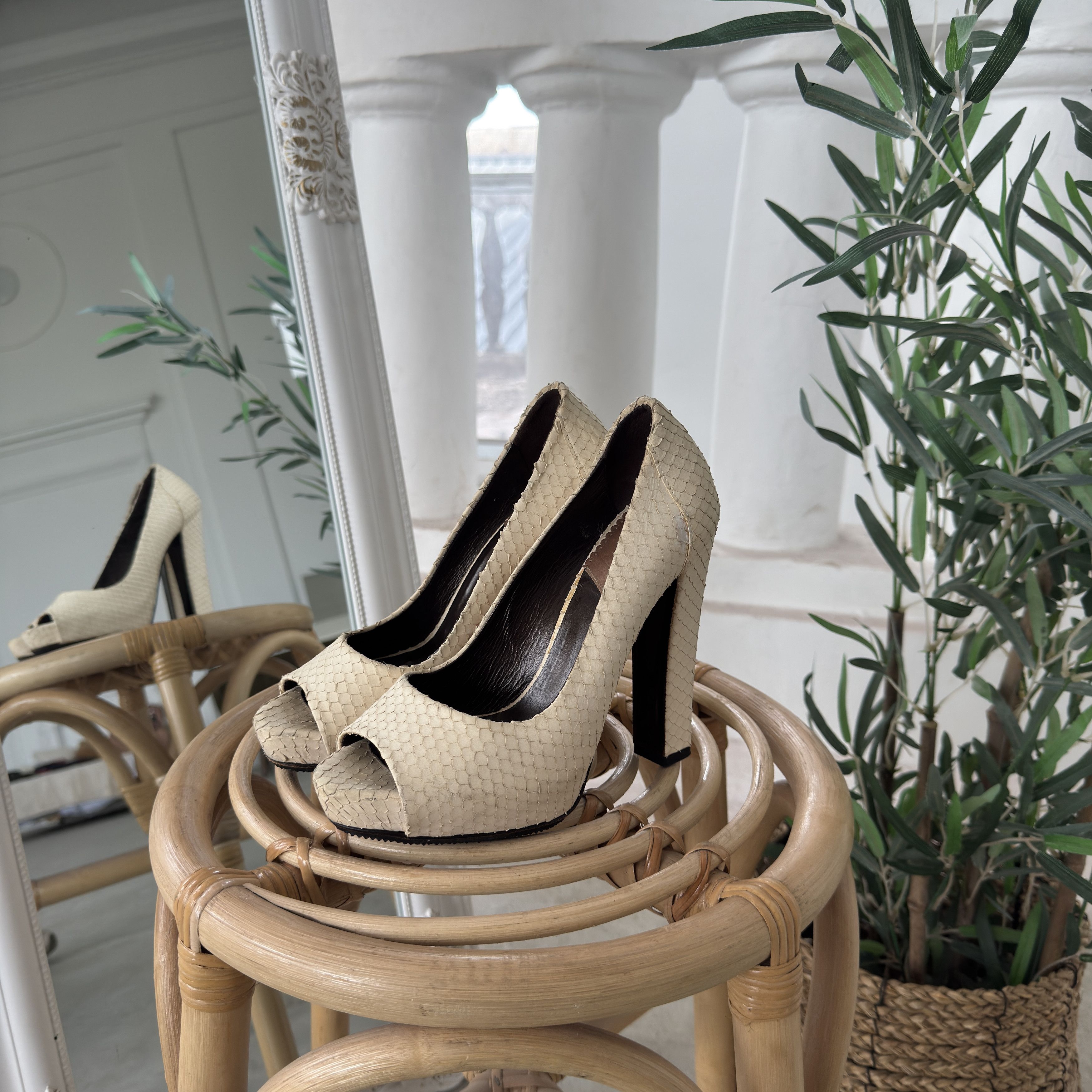 Roberto Cavalli Roberto Cavalli Python Peep Toe Platform Pumps Heels EU 37 Size US 7 / IT 37 - 1 Thumbnail