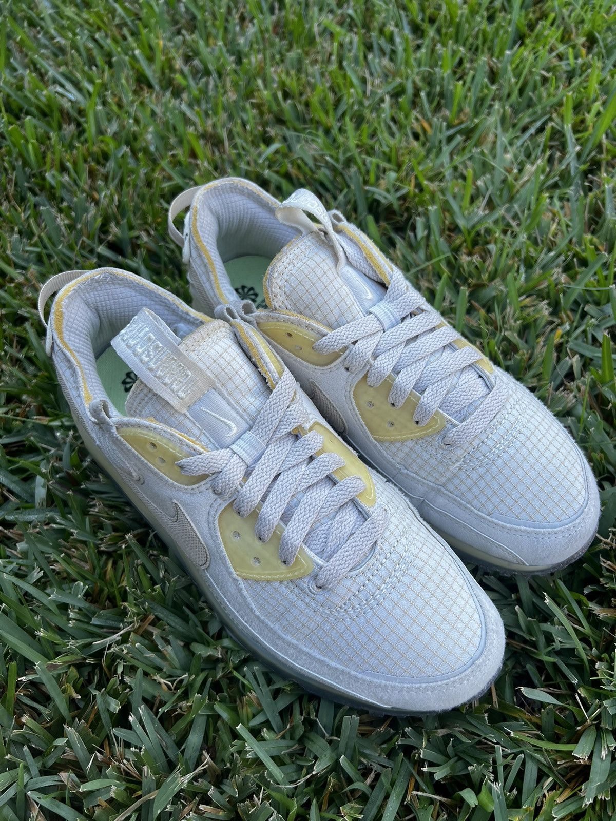 Nike CLEAN Nike Air Max 90 Terrascape size 7.5 Womens Off White Size US 7.5 / IT 37.5 - 4 Thumbnail