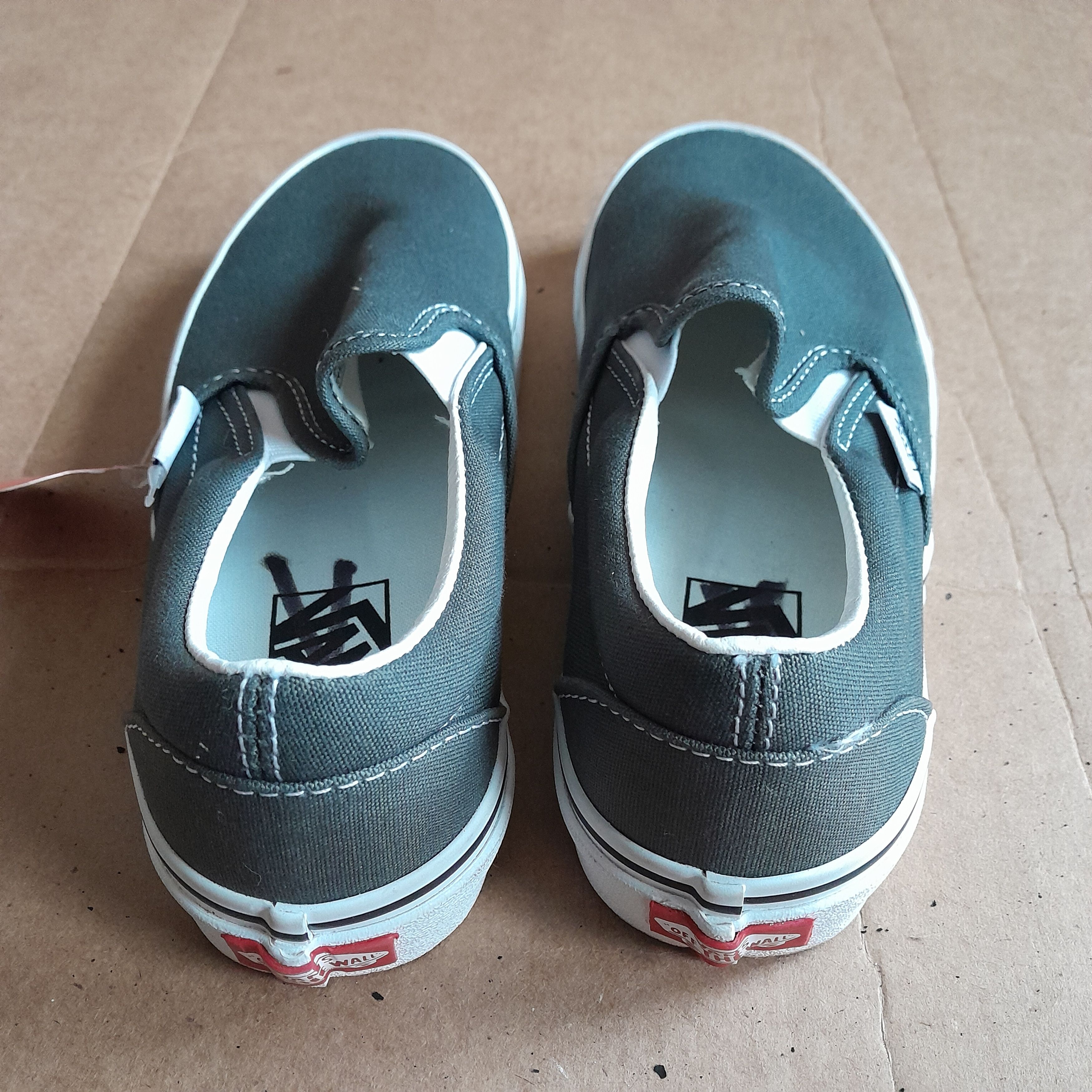 Vans Vans Classic Women’s Gray Slip-on Skateboard Sneakers Size US 6 / IT 36 - 2 Thumbnail