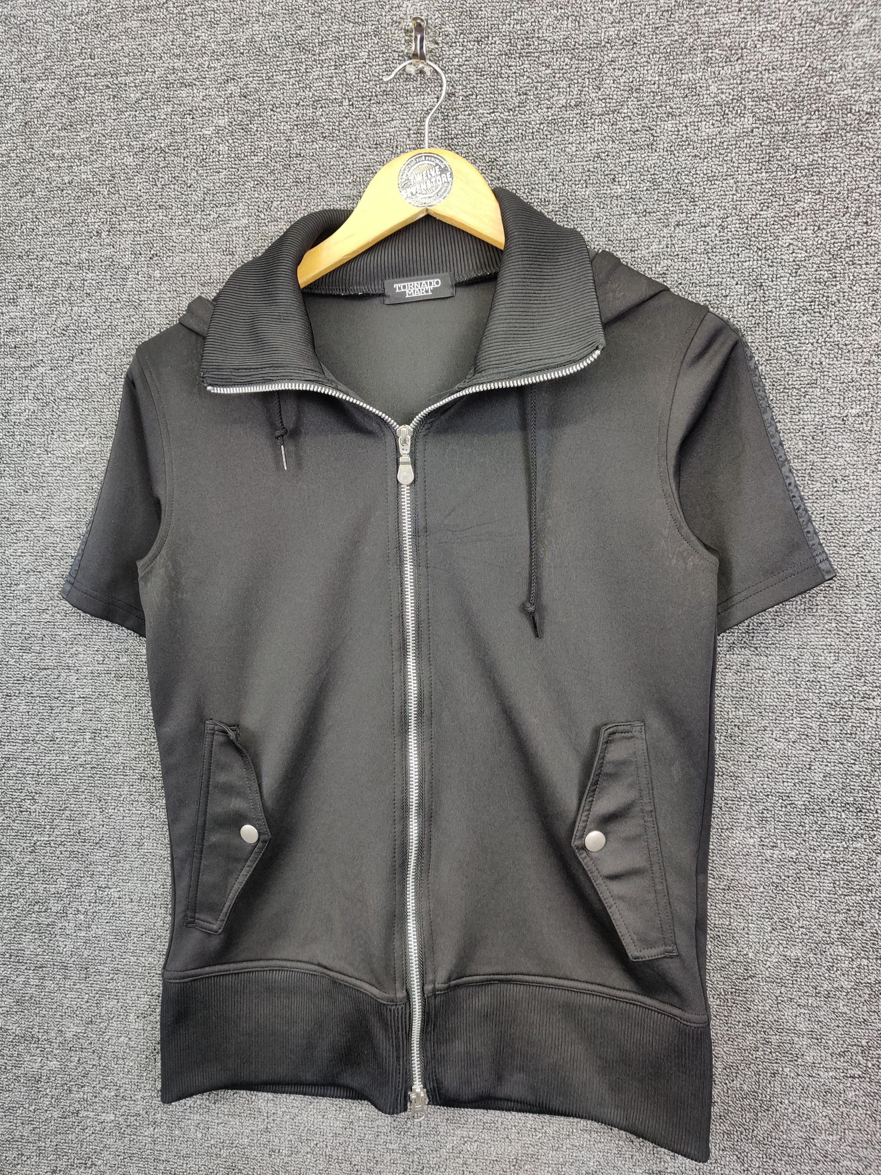 Tornado Mart Vintage Tornado Mart Black Short Sleeve Zipper Hoodie Size US S / EU 44-46 / 1 - 2 Thumbnail