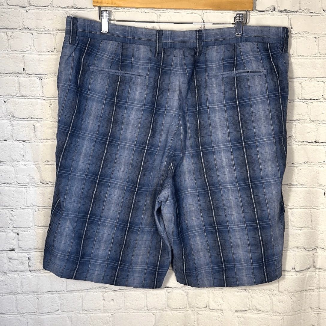 Tommy Bahama Tommy Bahama Blue Plaid Linen Silk Blend Shorts Men 40 Multicolor Plaid Cargo Shirt? Size US 40 / EU 56 - 3 Thumbnail