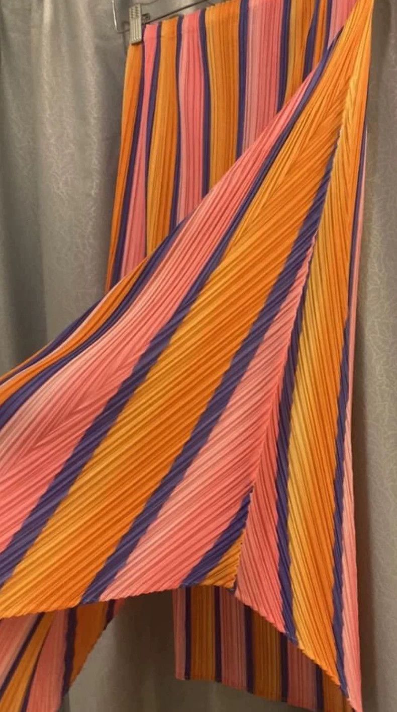 Issey Miyake Issey Miyake size:3 Rainbow striped skirt Size 42" / US 20 - 4 Thumbnail
