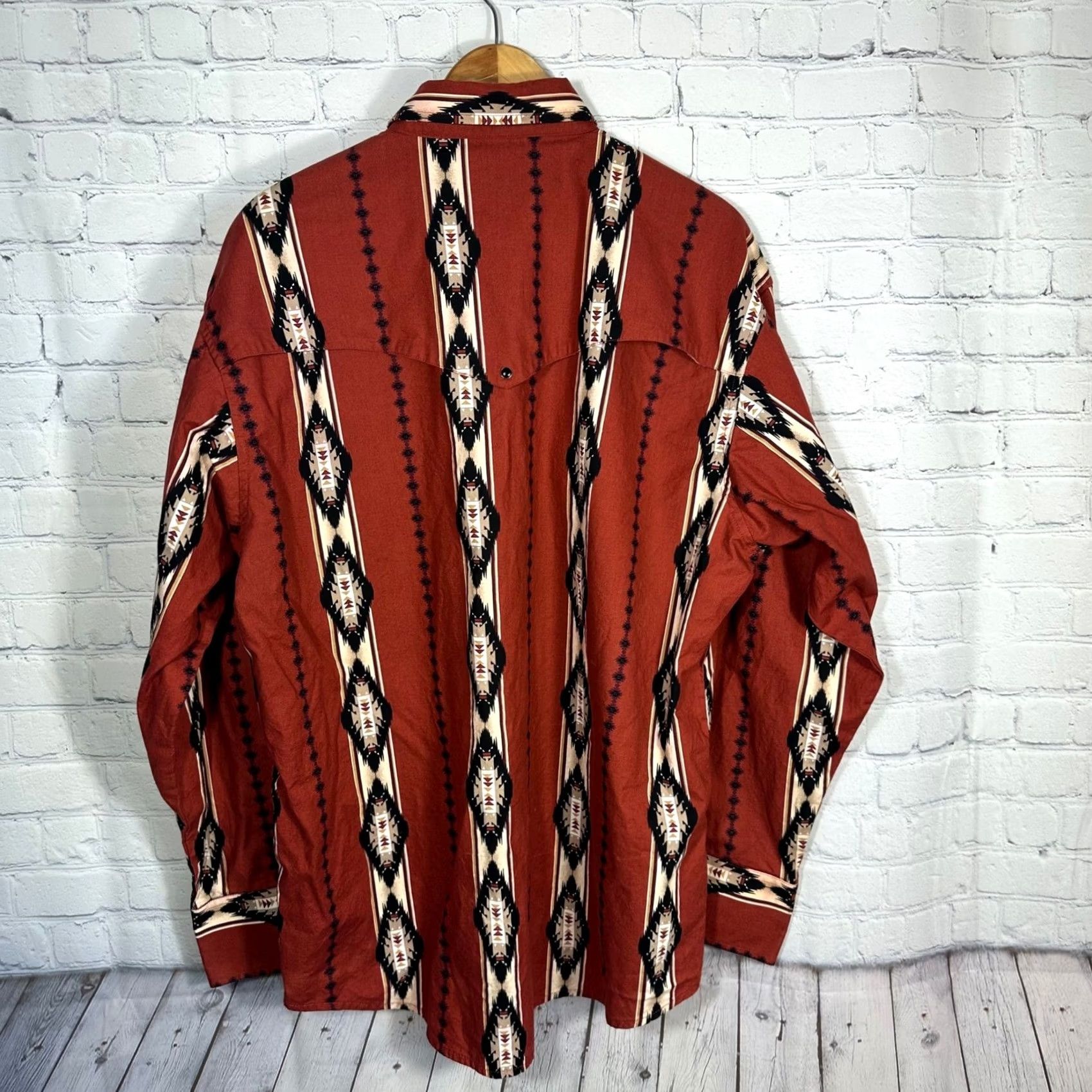 Wrangler Wrangler Western Shirts Mens XL Rust Red Aztec Tribal Print Long Sleeve MC5761A Size US XL / EU 56 / 4 - 6 Thumbnail