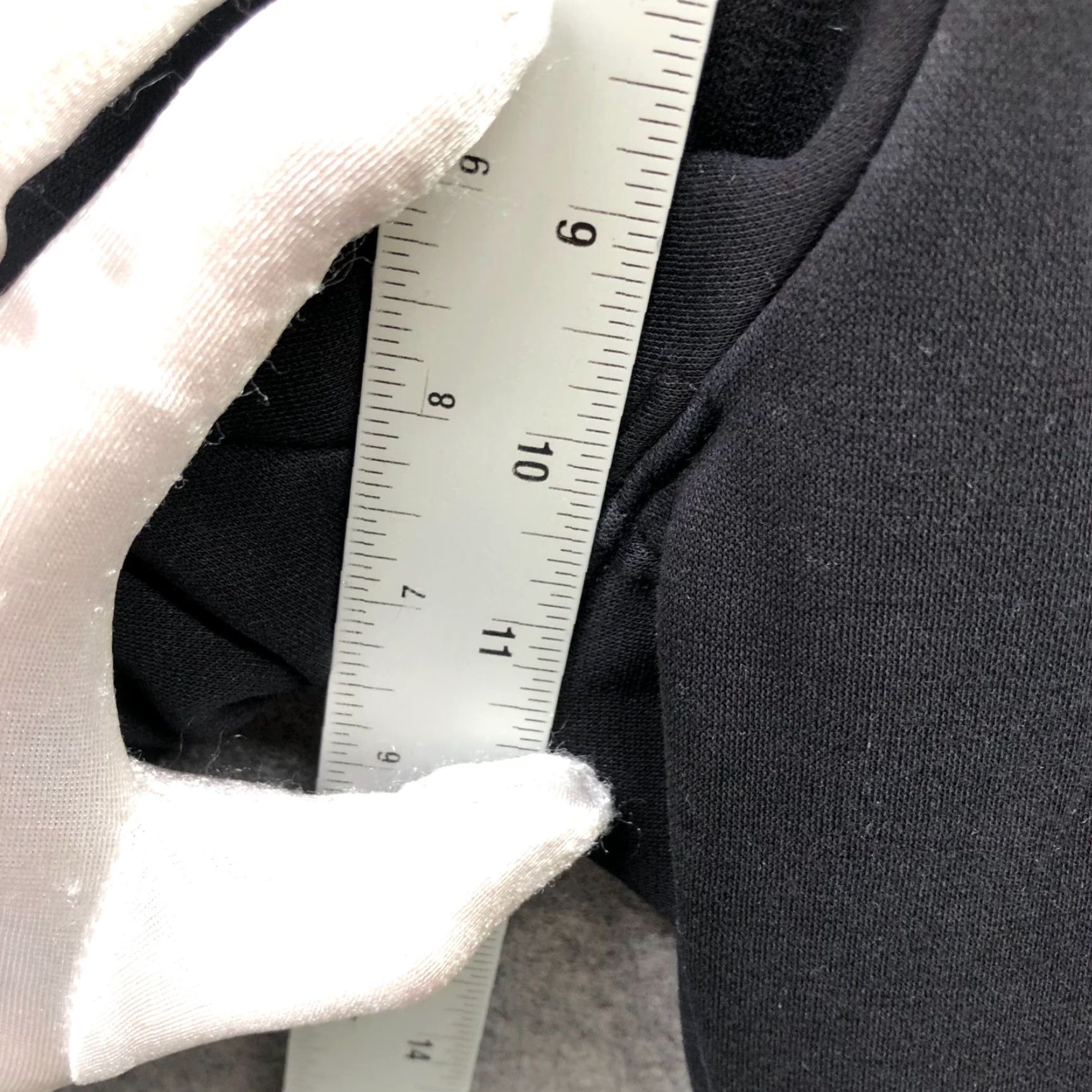 Uniqlo Uniqlo Jogger Sweatpants Womens L Black Drawstring Fleece Athletic Wear Tapered Inseam 24.5 in Stock Size 36" / US 14 / IT 50 - 6 Thumbnail