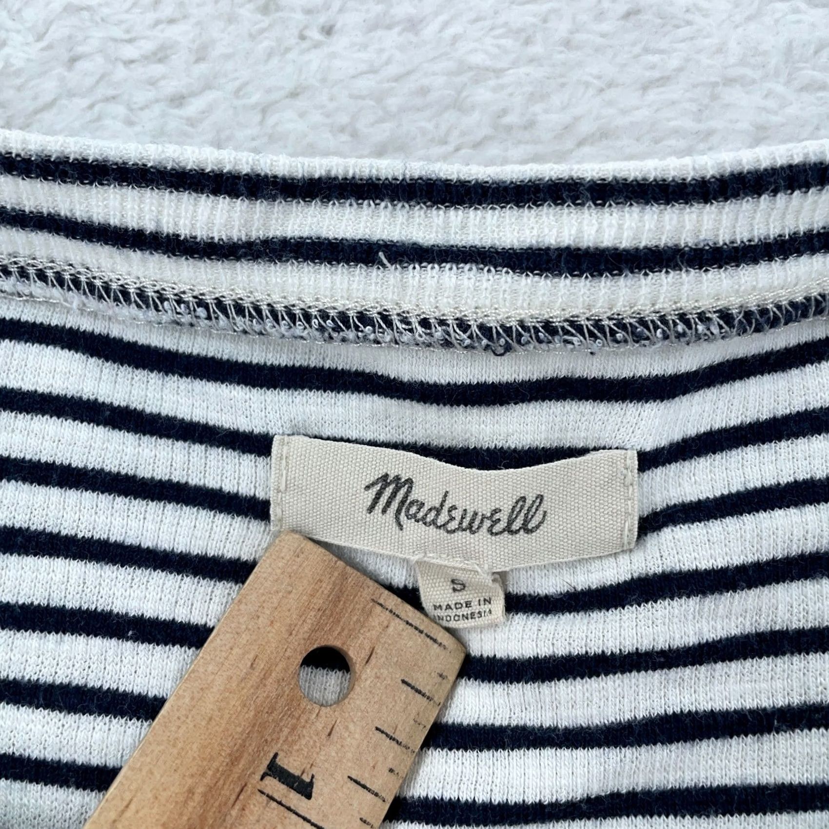 Madewell Madewell Crop T-Shirt Womens S Navy White Stripe Fine Ribbed Stretch Long Sleeve Shirt Womens S Navy White Stripe Knit Crewneck Casual Summer Spring Size S / US 4 / IT 40 - 3 Thumbnail