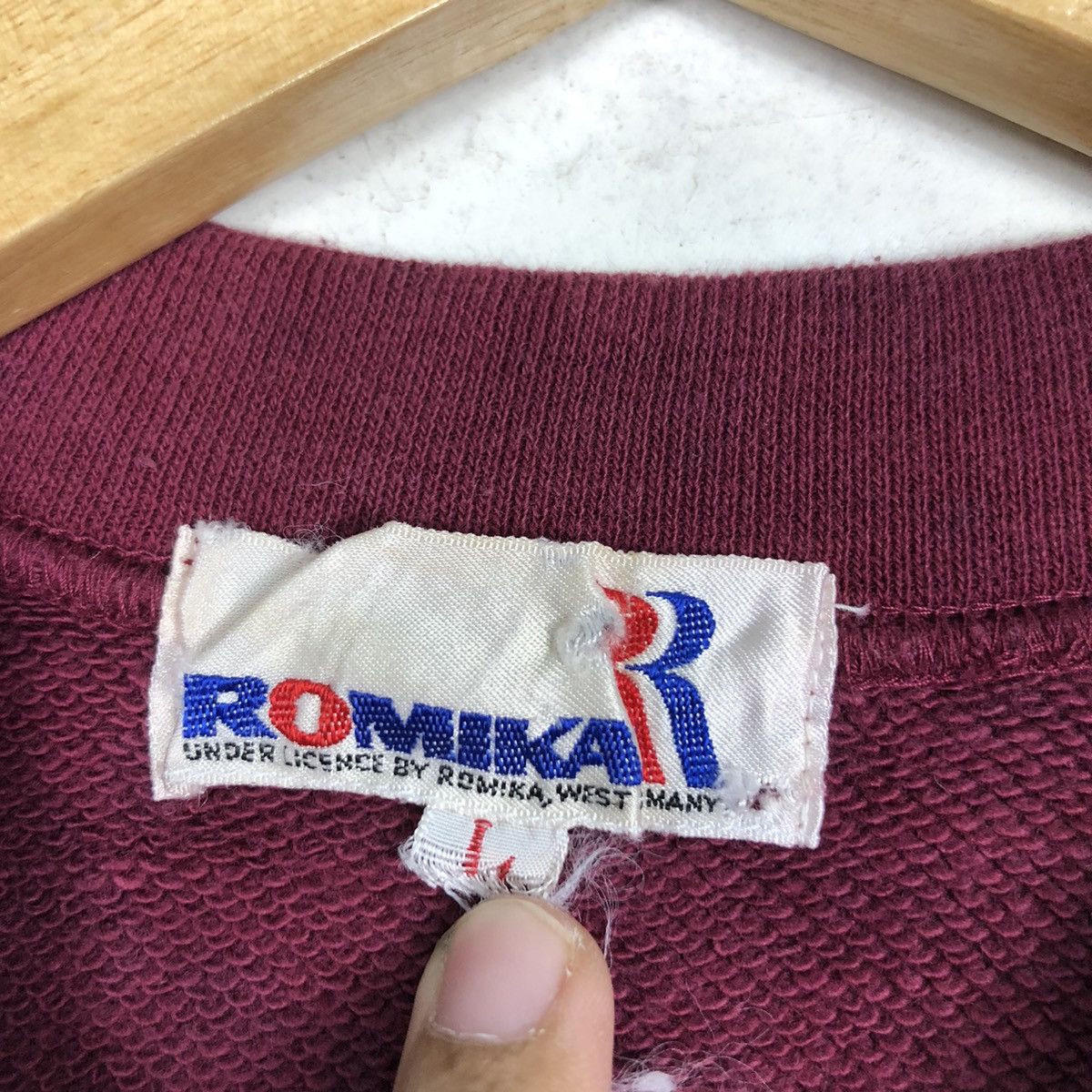 Vintage Vintage Romika Sweatshirt Rare 90S Japanese Brand Small Size US S / EU 44-46 / 1 - 11 Thumbnail