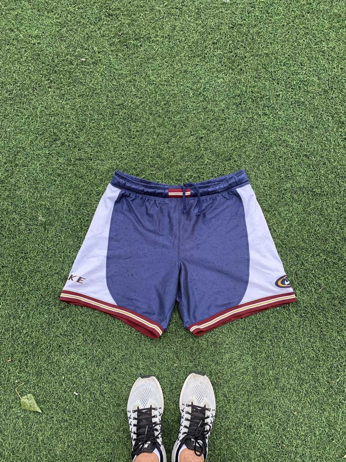 NBA × Nike × Vintage Vintage Nike Basketball Mesh Shorts Y2K USA Size US 36 / EU 52 - 2 Thumbnail