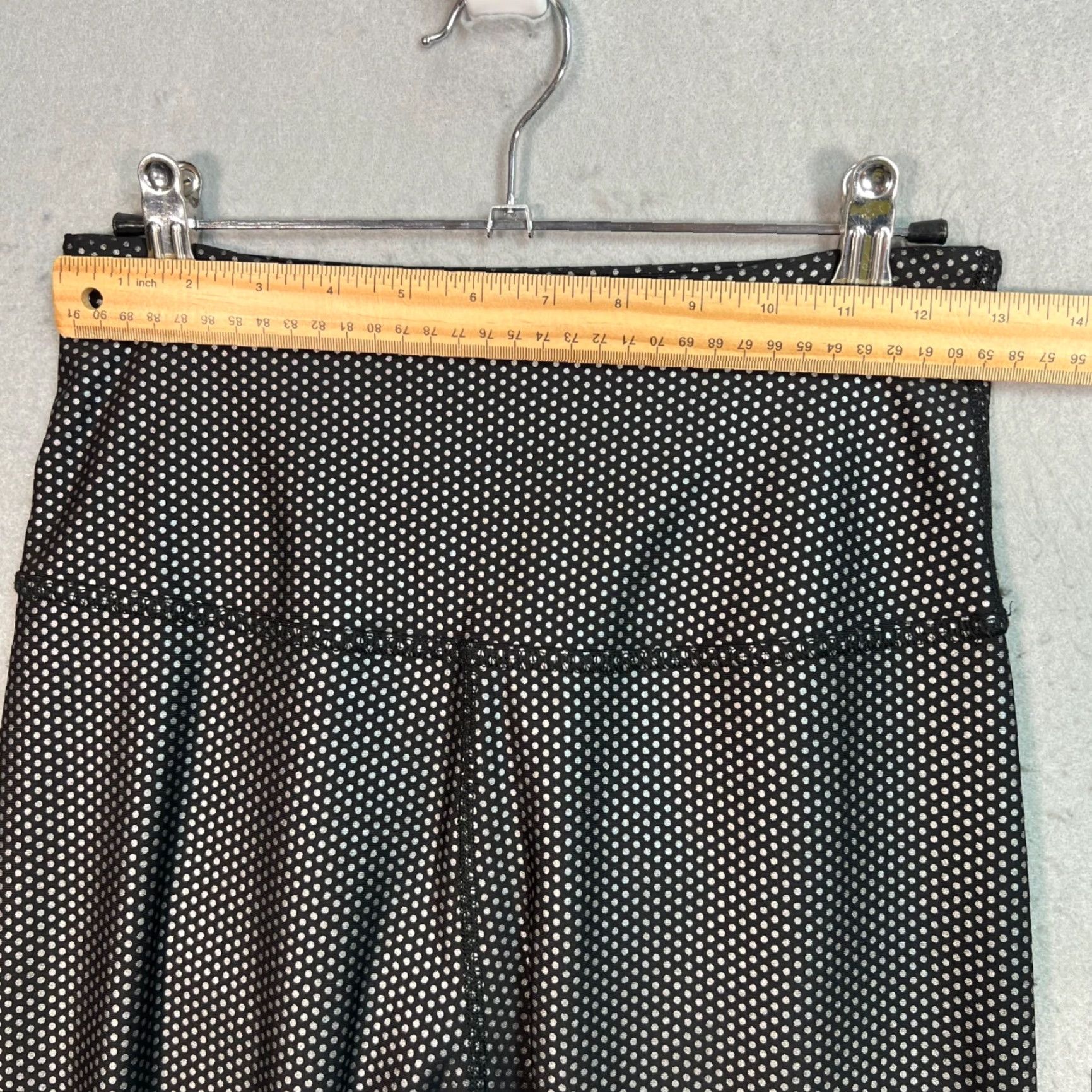Beyond Yoga Beyond Yoga Leggings Womens Large Black Polka Dot Activewear Nylon Spandex Size 28" / US 6 / IT 42 - 5 Thumbnail