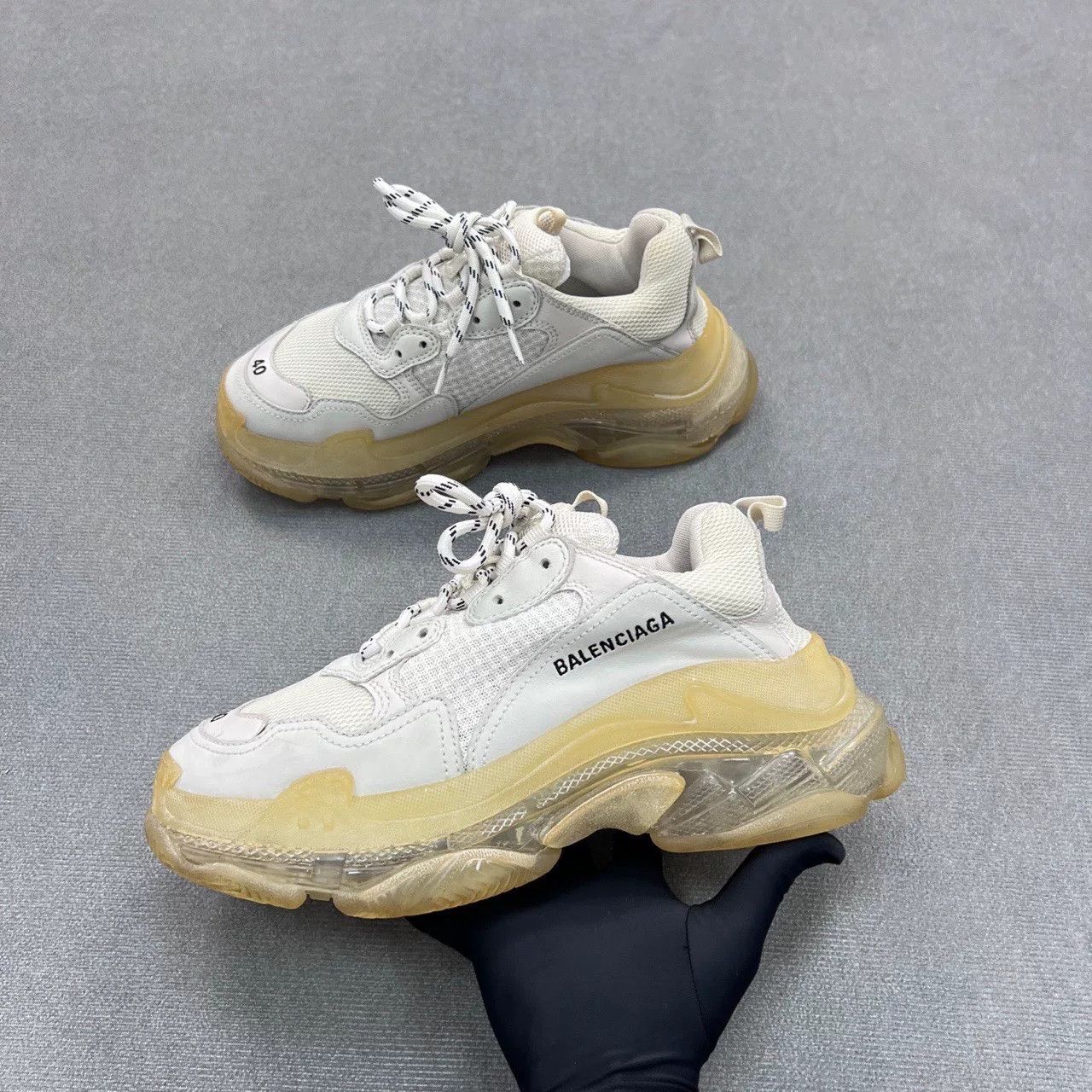 Balenciaga Balenciaga Triples Men's Sneakers Size US 7 / EU 40 - 1 Thumbnail