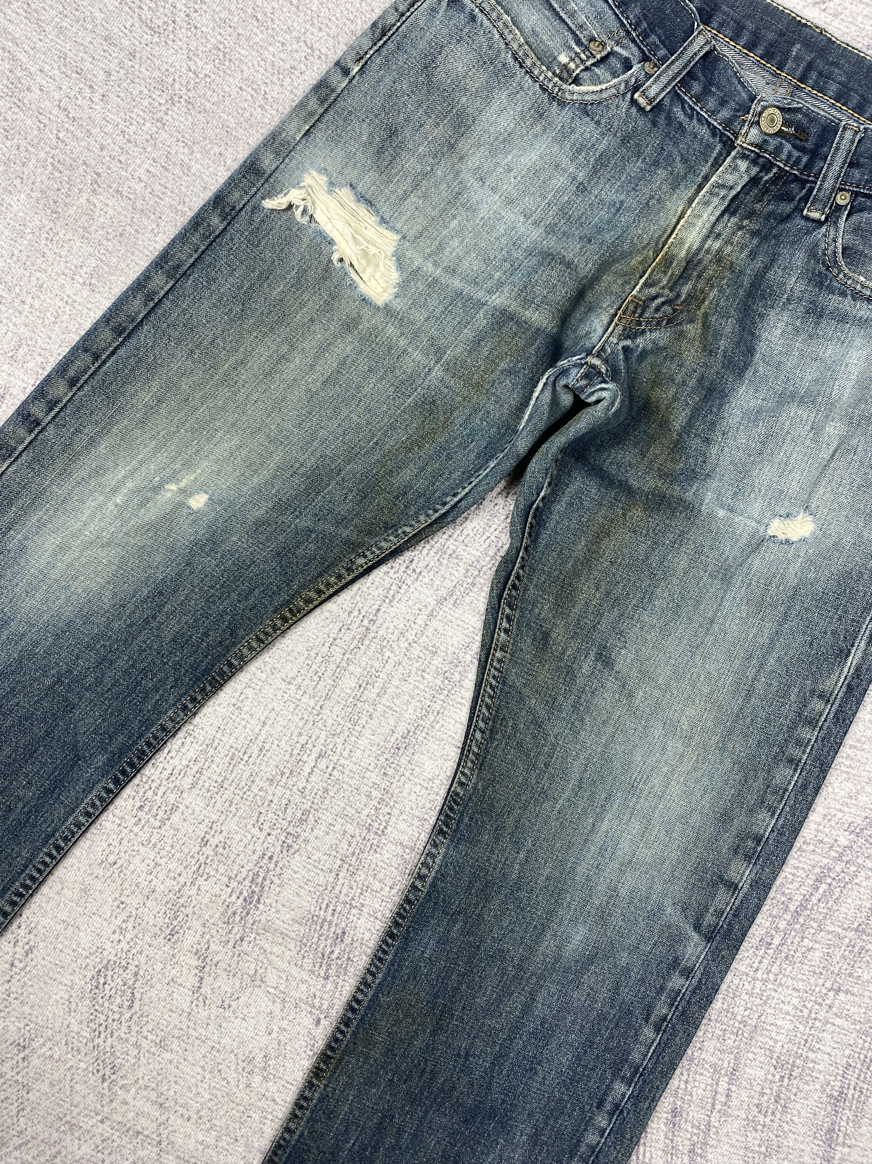 Levi's Vintage Levi's 514 Distressed Blue Denim Jeans PT0483 Size US 32 / EU 48 - 2 Thumbnail