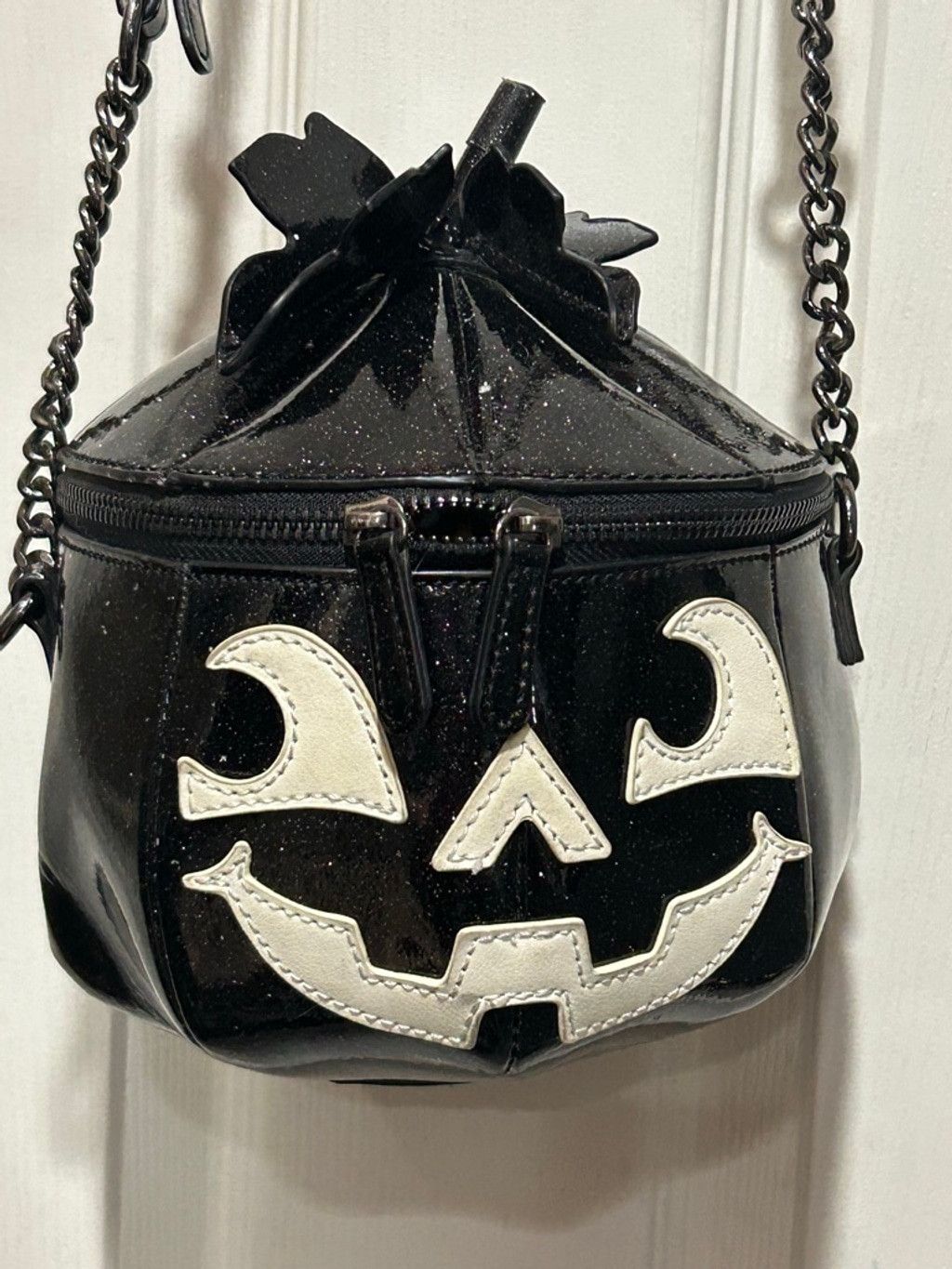 Mad Engine Women's MAD ENGINE Black & White Pumpkin Crossbody Bag Size ONE SIZE - 3 Thumbnail