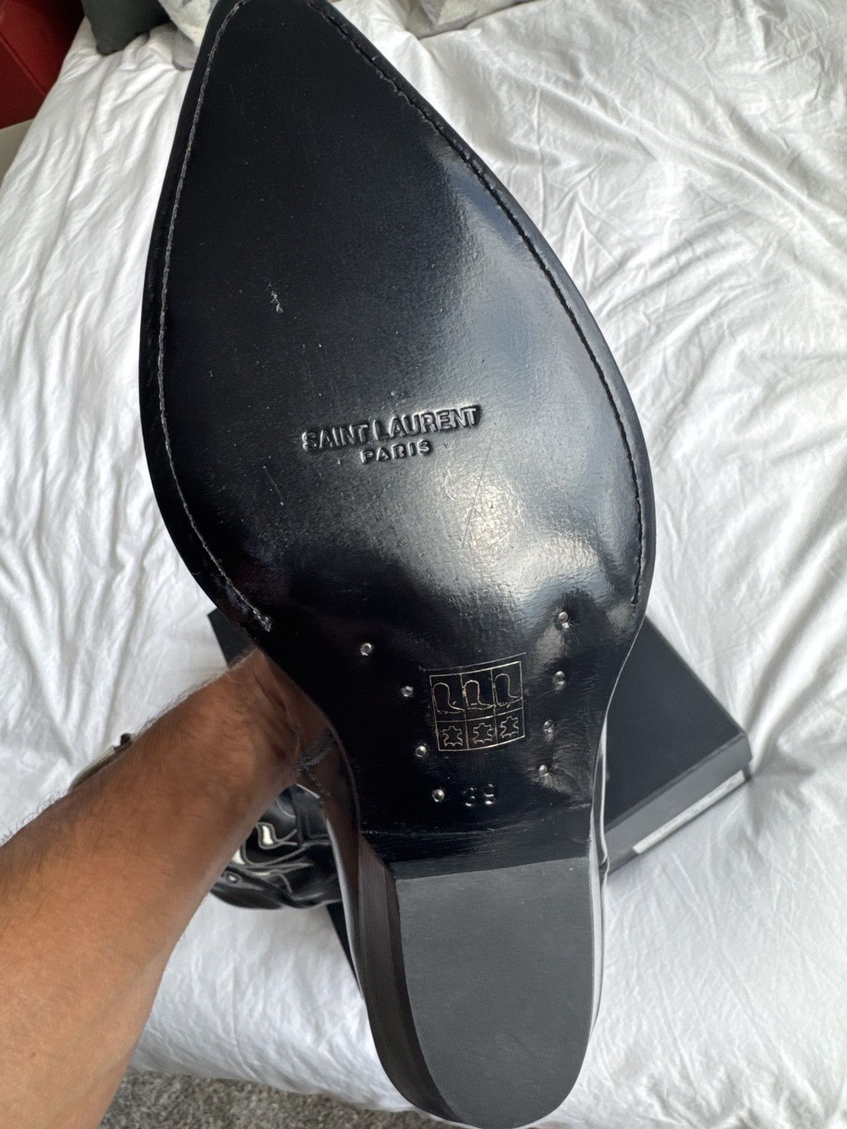 Saint Laurent Paris Saint Laurent Santiag 40, size 39 Size US 6 / EU 39 - 10 Thumbnail