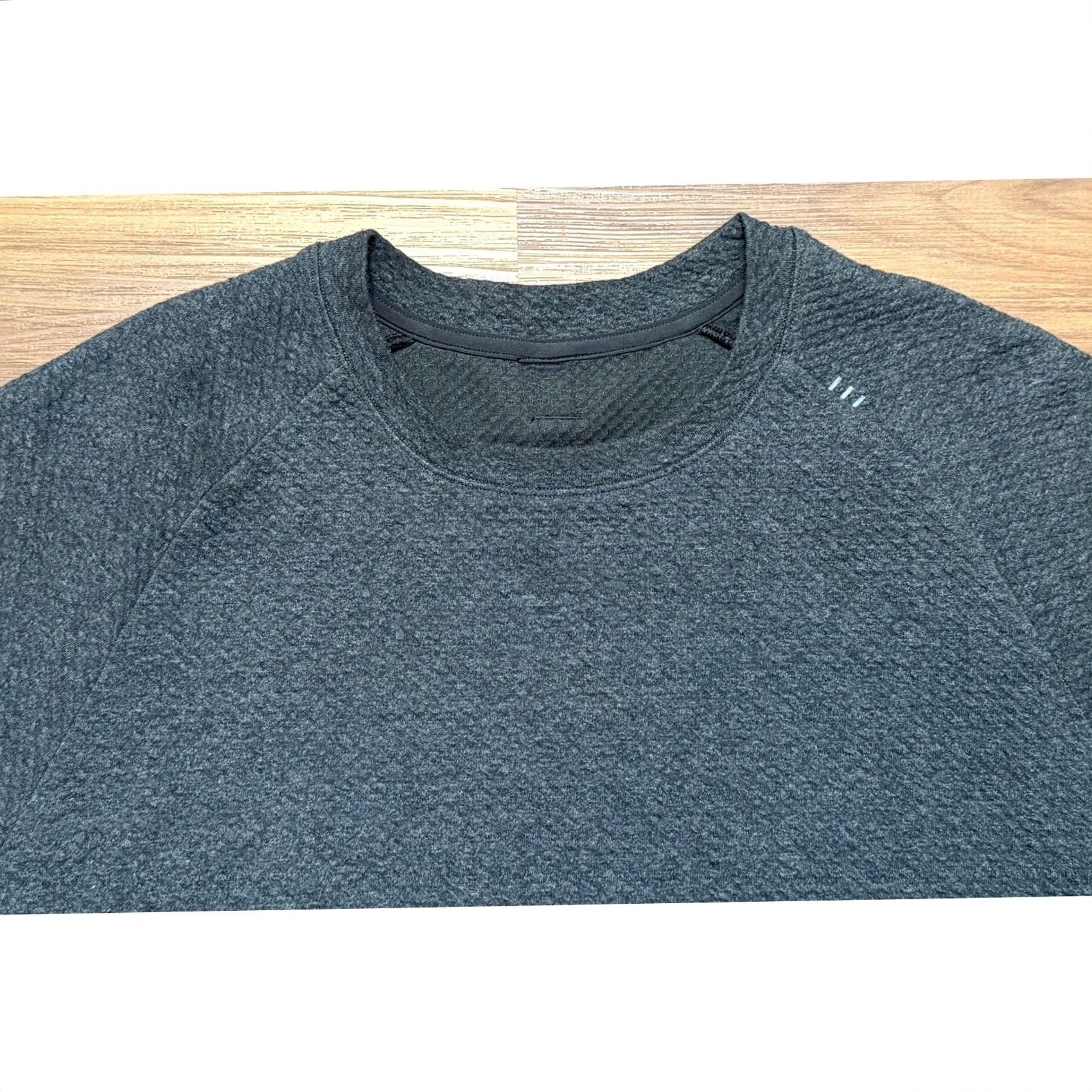 Lululemon Lululemon At Ease Crewneck Pullover Textured Grey Heather Sweatshirt Sz L Size US L / EU 52-54 / 3 - 2 Thumbnail