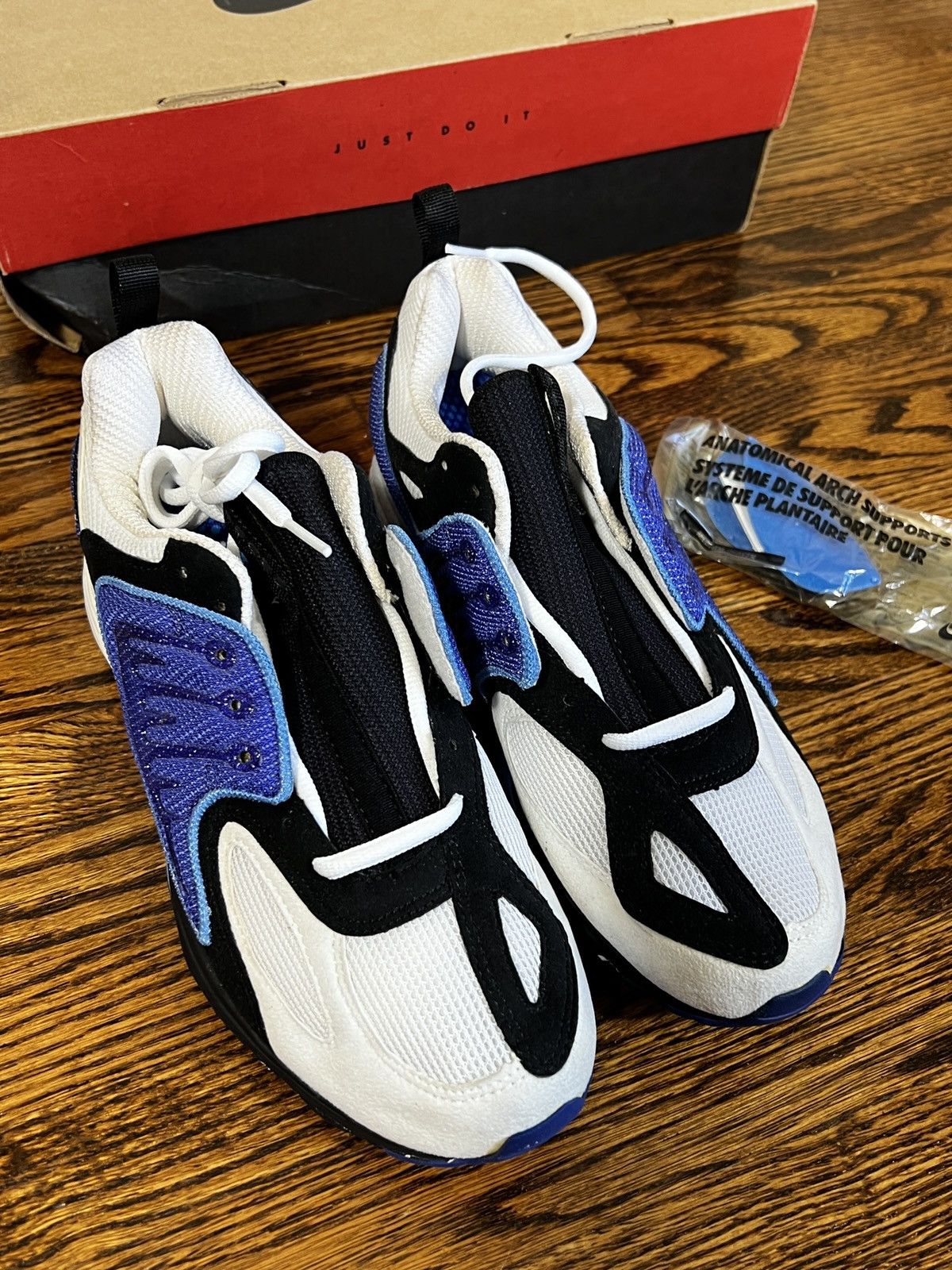 Nike Nike Air Zoom Citizen Size US 8.5 / EU 41-42 - 1 Thumbnail