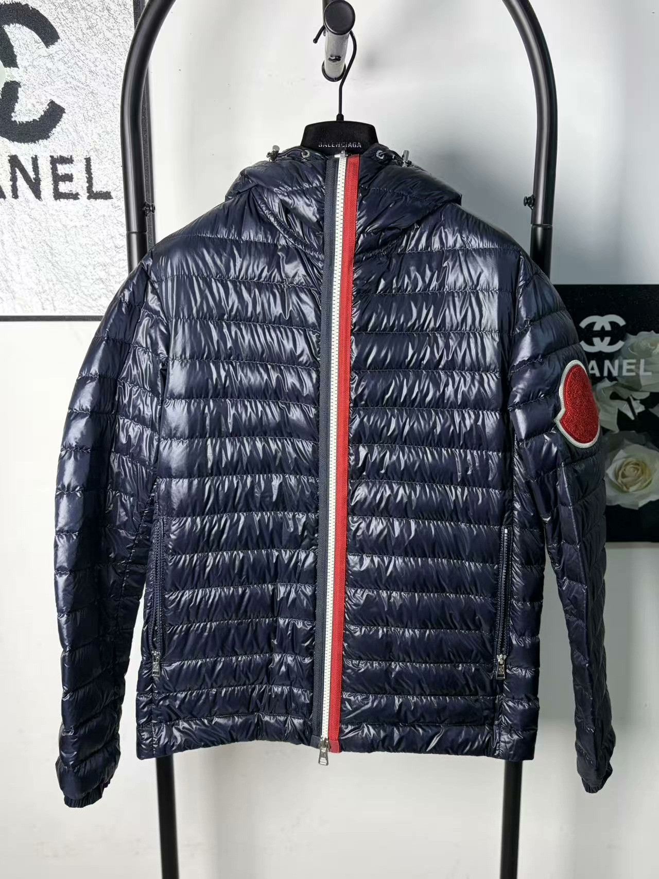 Moncler Moncler Retro Down White Heavy Coat m Men Size US M / EU 48-50 / 2 - 1 Thumbnail