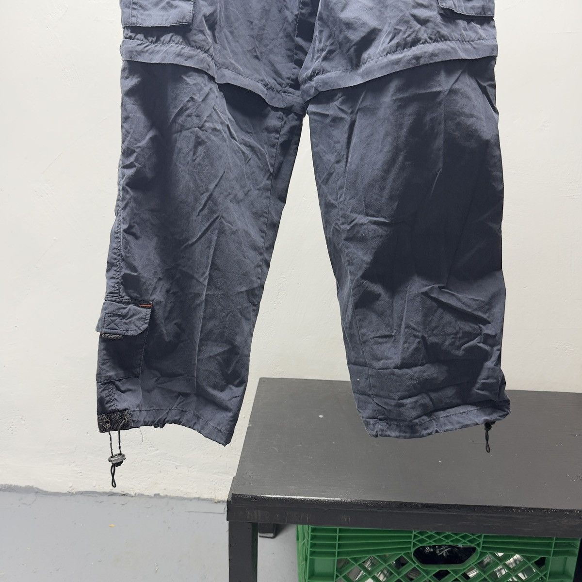 Abercrombie & Fitch Vintage Abercrombie & Fitch Paratrooper Nylon Cargo Pants Size US 29 - 20 Thumbnail