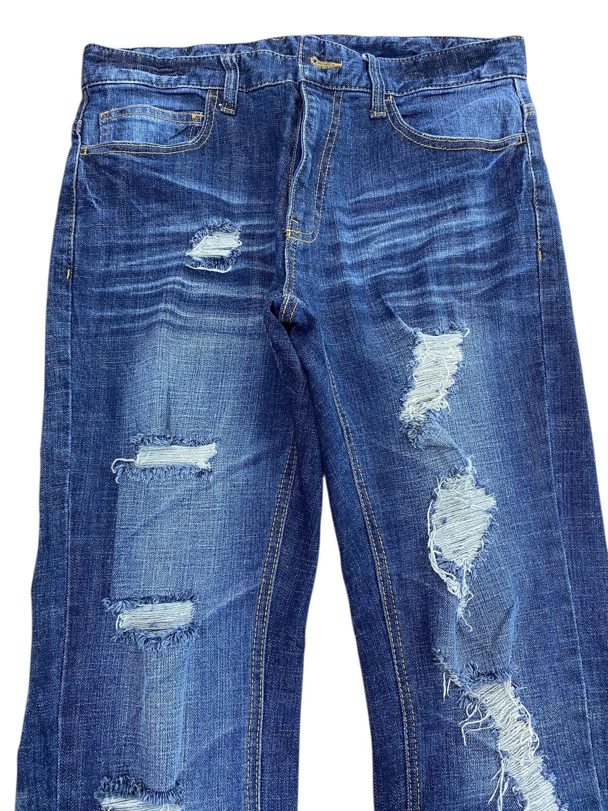Japanese Brand Japanese Brand Whiskers Distressed Style Flare Jeans Size US 32 / EU 48 - 2 Thumbnail