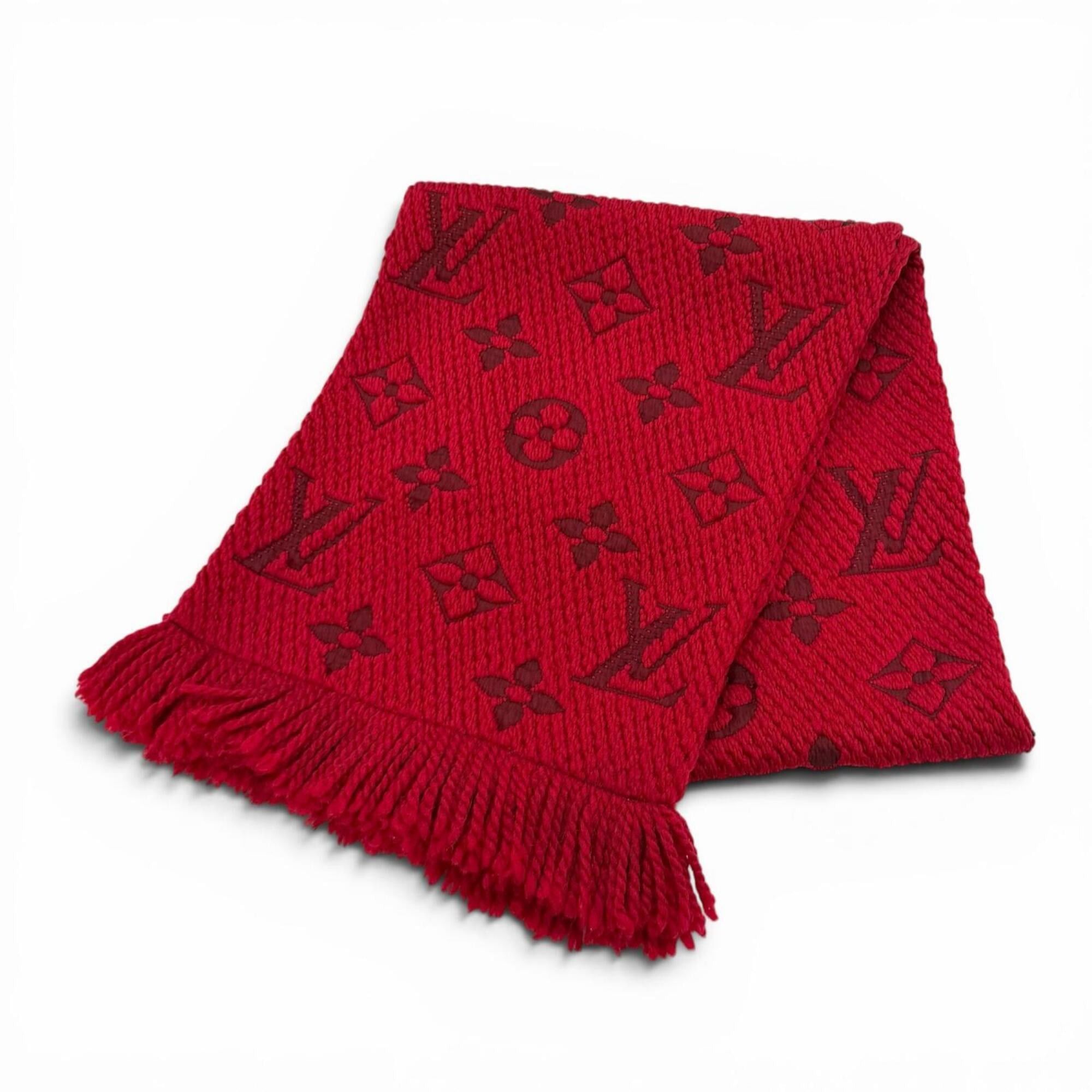 Louis Vuitton LOUIS VUITTON 413287 Echarle Logo Mania Wool Silk Blend Ruby Fringe Stole Scarf Made in Italy Women's Size ONE SIZE - 1 Thumbnail