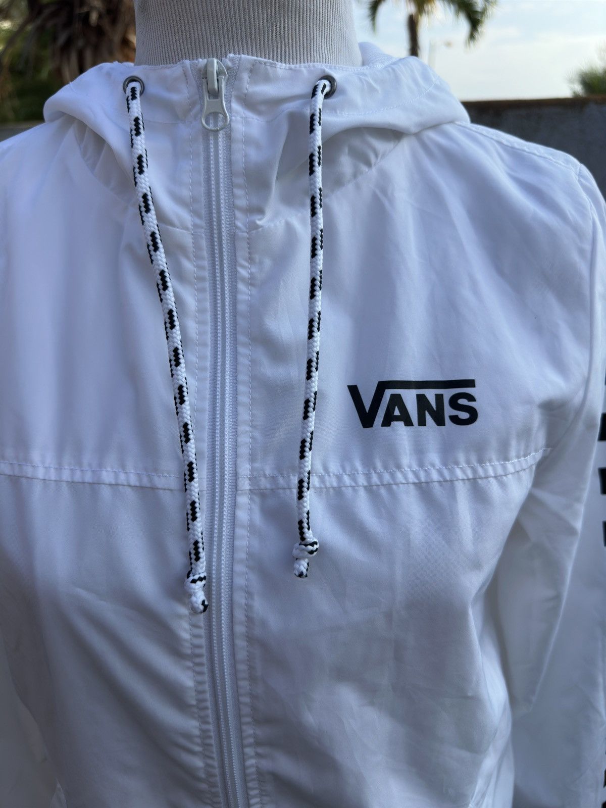 Vans Vans Women's S White Checkered Logo Windbreaker Hooded Size S / US 4 / IT 40 - 4 Thumbnail