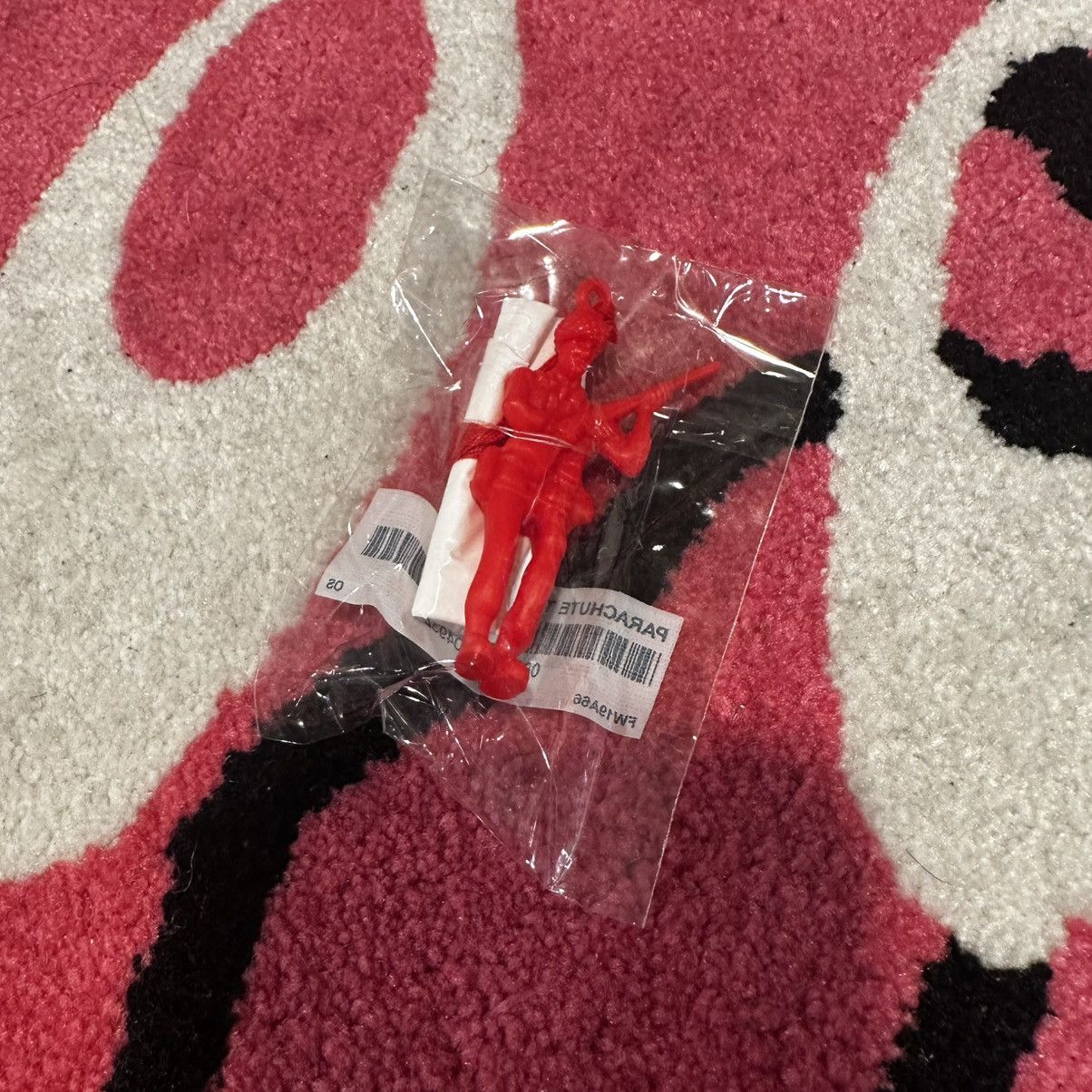 Supreme Supreme FW19 Parachute Soldier Trooper Toy Size ONE SIZE - 1 Thumbnail
