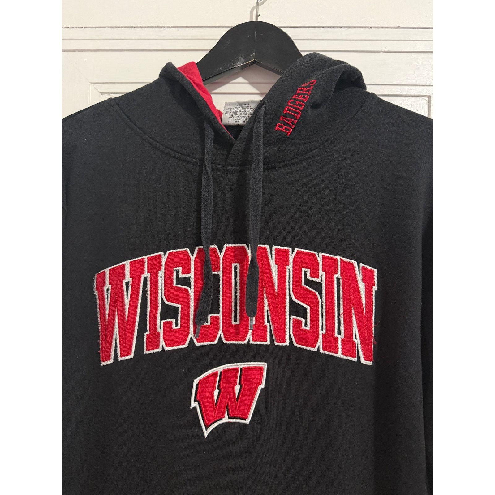 NCAA Wisconsin Badgers Black Stitched Hoodie Sweatshirt Size M Size US M / EU 48-50 / 2 - 2 Thumbnail
