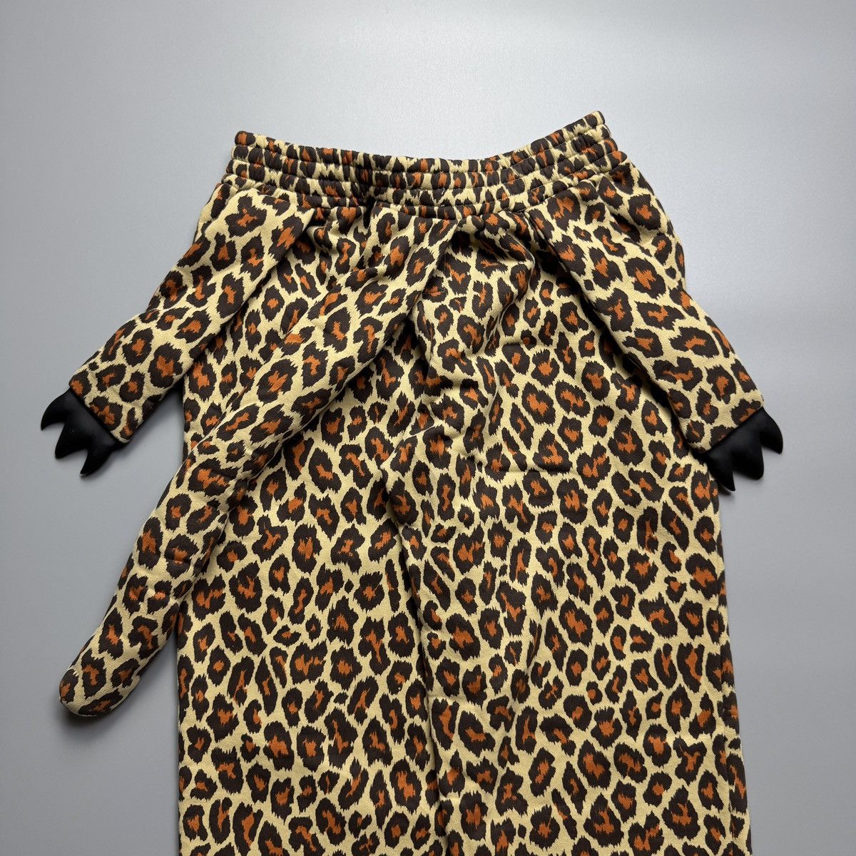 Adidas × Jeremy Scott Adidas x Jeremy Scott - Leopard Print Sweat Jogger Pants Size US 28 / EU 44 - 8 Thumbnail