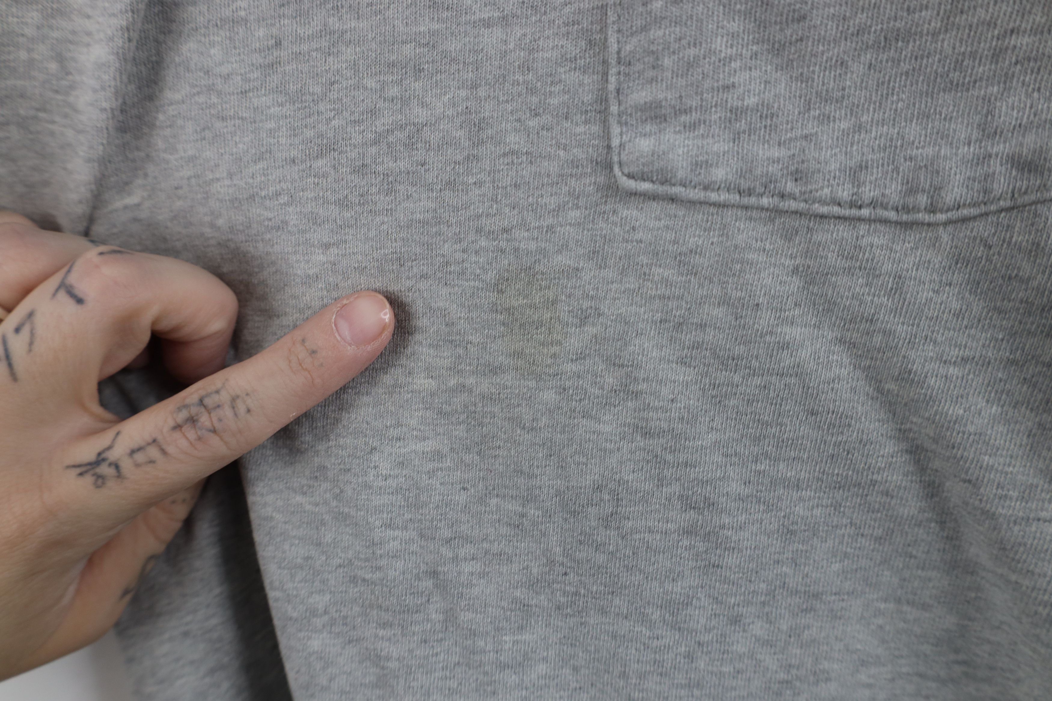 Vintage Vintage 90s Streetwear Heavyweight T-Shirt Heather Gray Size US L / EU 52-54 / 3 - 5 Thumbnail