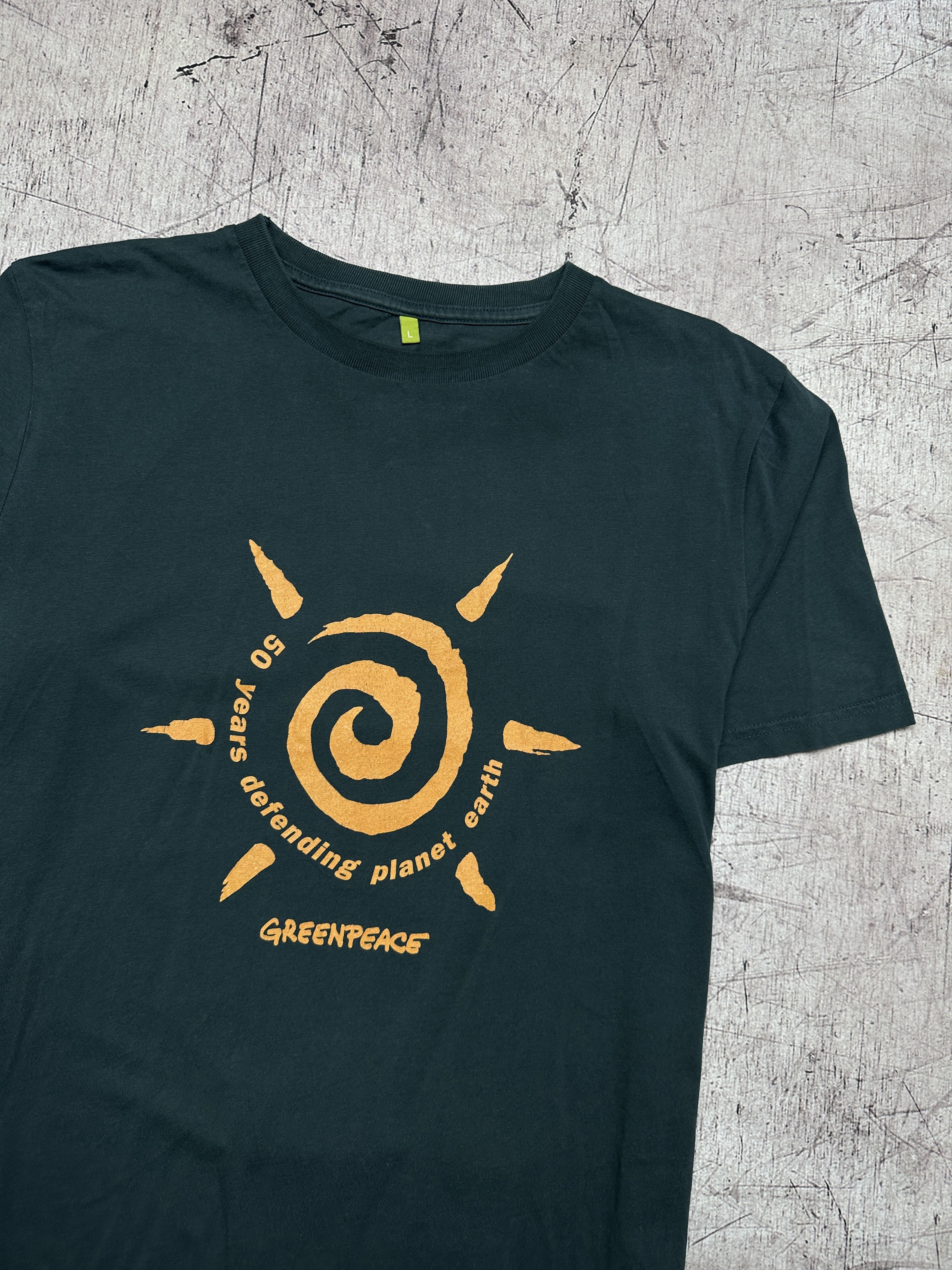 Japanese Brand RNA1 Greenpeace Mens Crew Neck T-Shirt Size US L / EU 52-54 / 3 - 2 Thumbnail