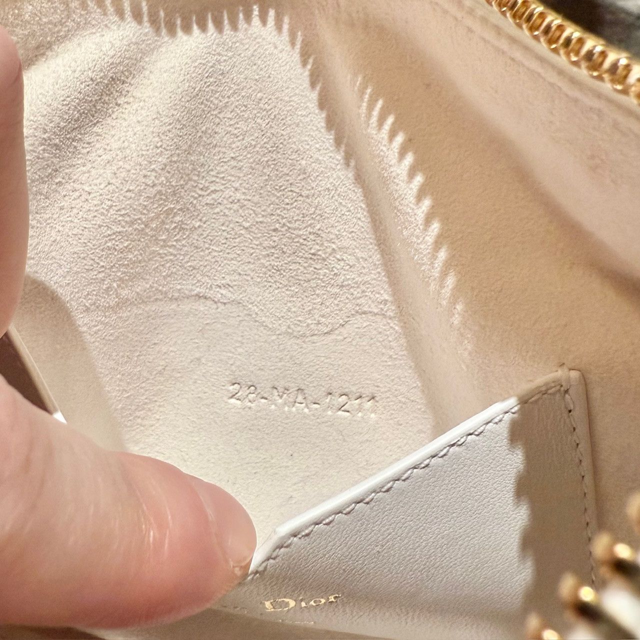 Dior Dior 2021 White Cannage Leather Small Vibe Hobo Two Way Bag Size ONE SIZE - 11 Thumbnail