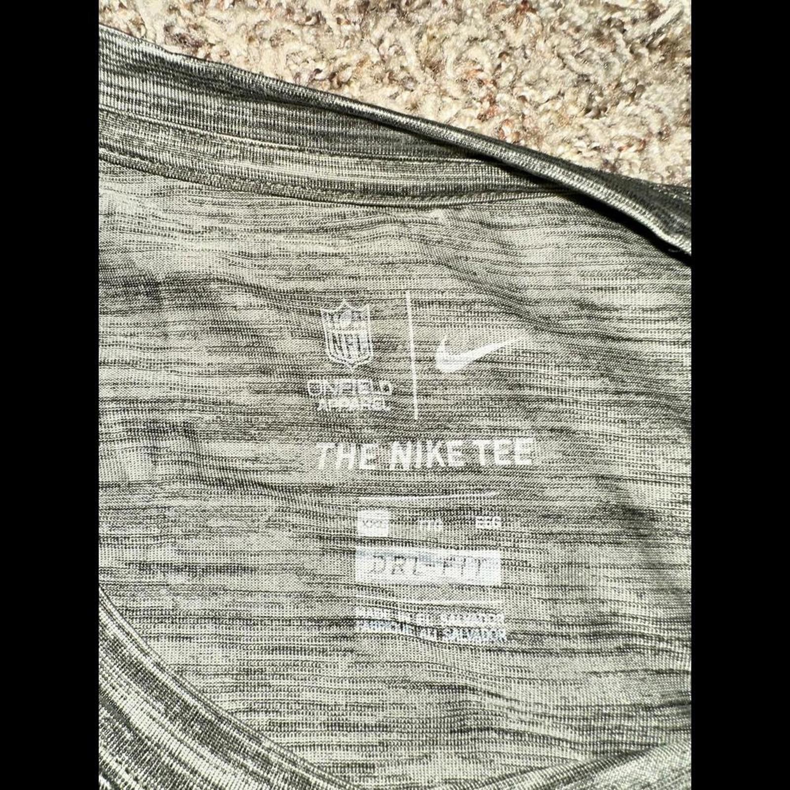 Nike Men’s Nike Chicago Bears Olive Salute To Service T-Shirt Size US XL / EU 56 / 4 - 2 Thumbnail