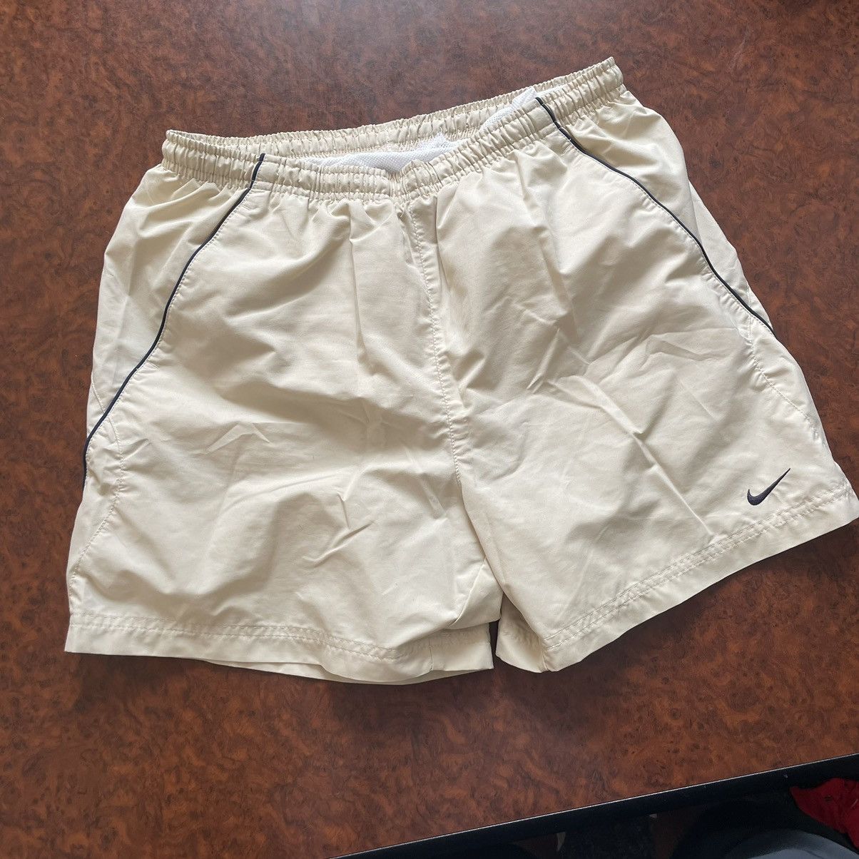 Nike × Vintage Beige nike shorts 90s drill tn acg shox court Size US 32 / EU 48 - 1 Thumbnail