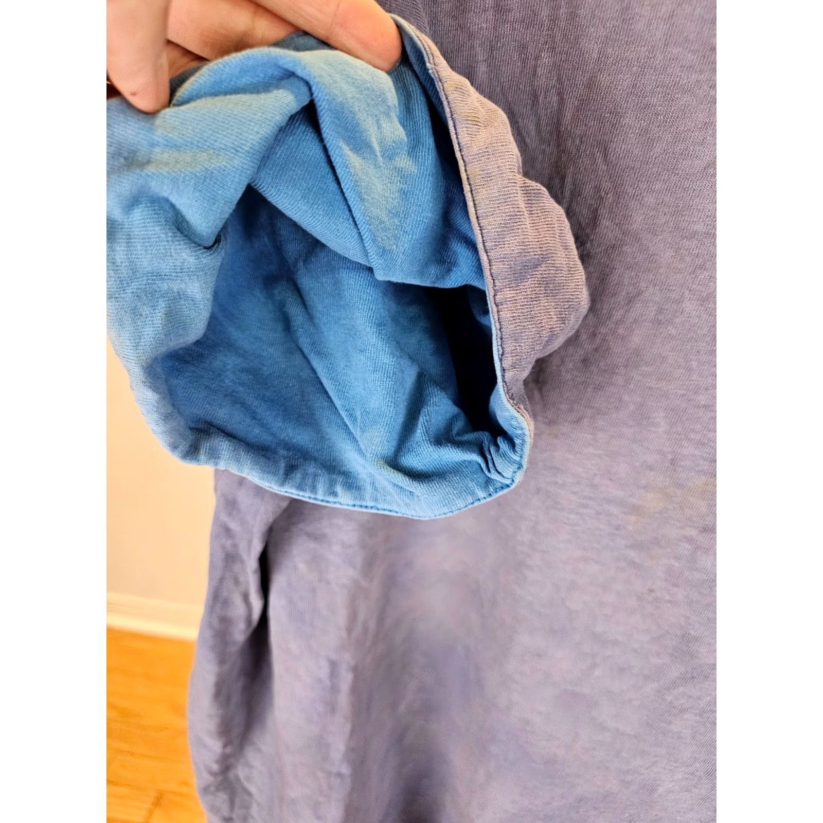 Vintage VINTAGE T-SHIRT Men 2XL BLUE SURF SURFING 90's GRADIENT SUN FADED DISTRASSED TRASHED ROUND NECK SHORT SLEEVE Cotton All Seasons Classic USA Size US XXL / EU 58 / 5 - 6 Thumbnail