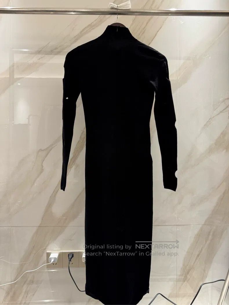 Prada Prada Black neckline logo long skirt Size XS / US 0-2 / IT 36-38 - 2 Thumbnail