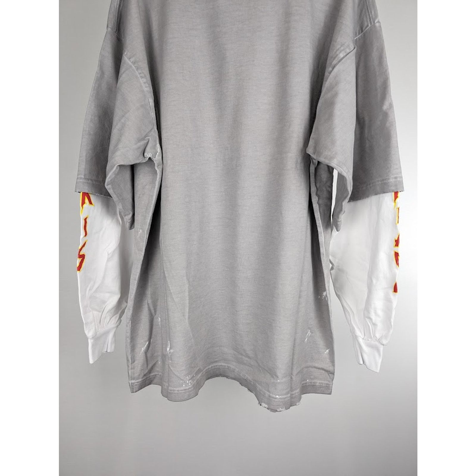 Balenciaga o1rshd1 Long Sleeve T-Shirt in Gray Size US L / EU 52-54 / 3 - 17 Thumbnail