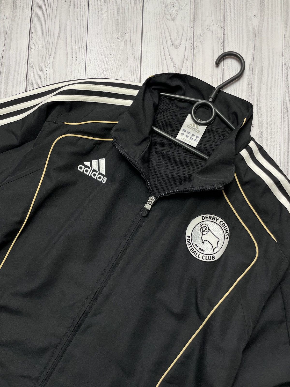 Adidas Adidas derby county soccer track jacket size XL black Size US XL / EU 56 / 4 - 2 Thumbnail