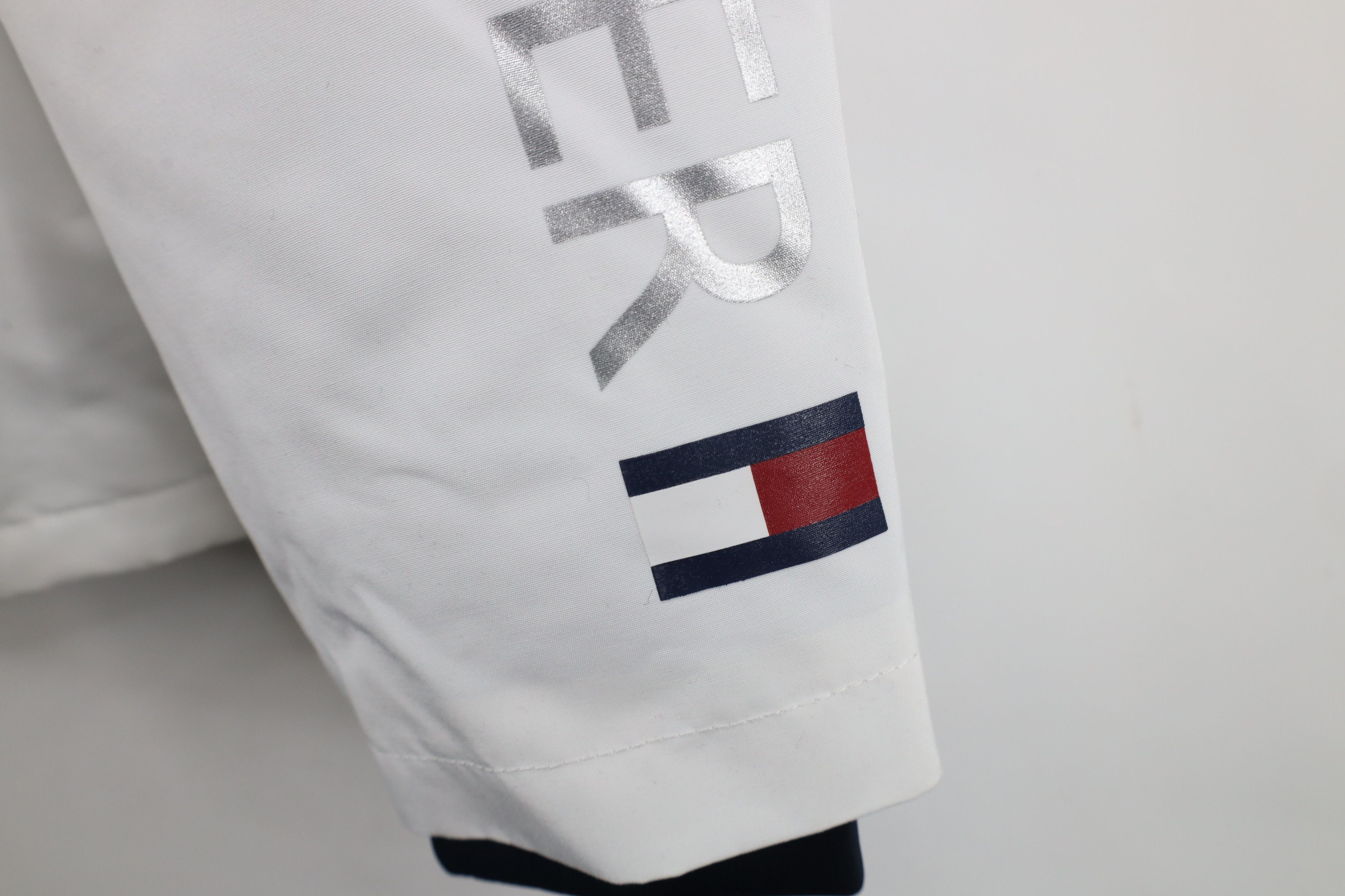 Tommy Hilfiger × Vintage New Tommy Hilfiger Fleece Lined Full Zip Hooded Jacket White Size L / US 10 / IT 46 - 5 Thumbnail
