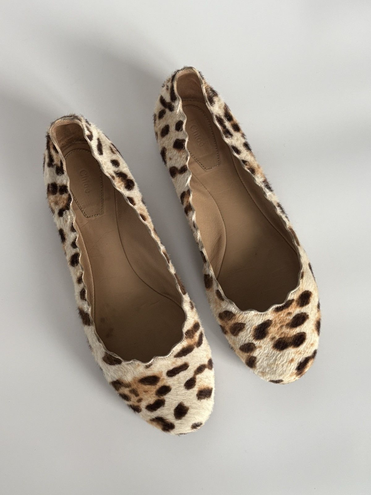 Chloe Chloe Leopard Print Calf Hair Scalloped Ballet Flats 37 US 7 Size US 7 / IT 37 - 1 Thumbnail