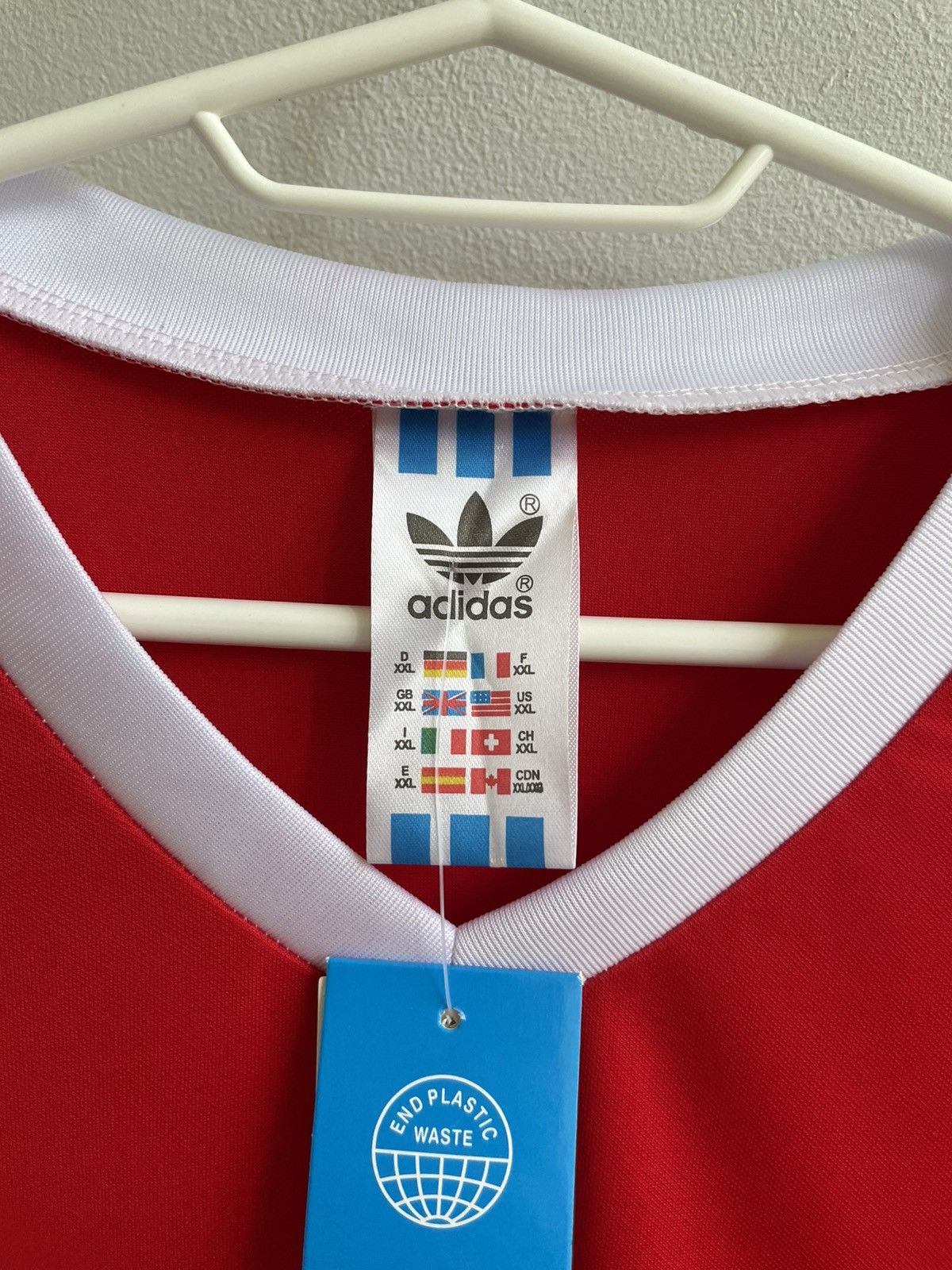 Vintage Nottingham Forest 1981 1982 Soccer Football Shirt REISSUE Size US XXL / EU 58 / 5 - 7 Thumbnail