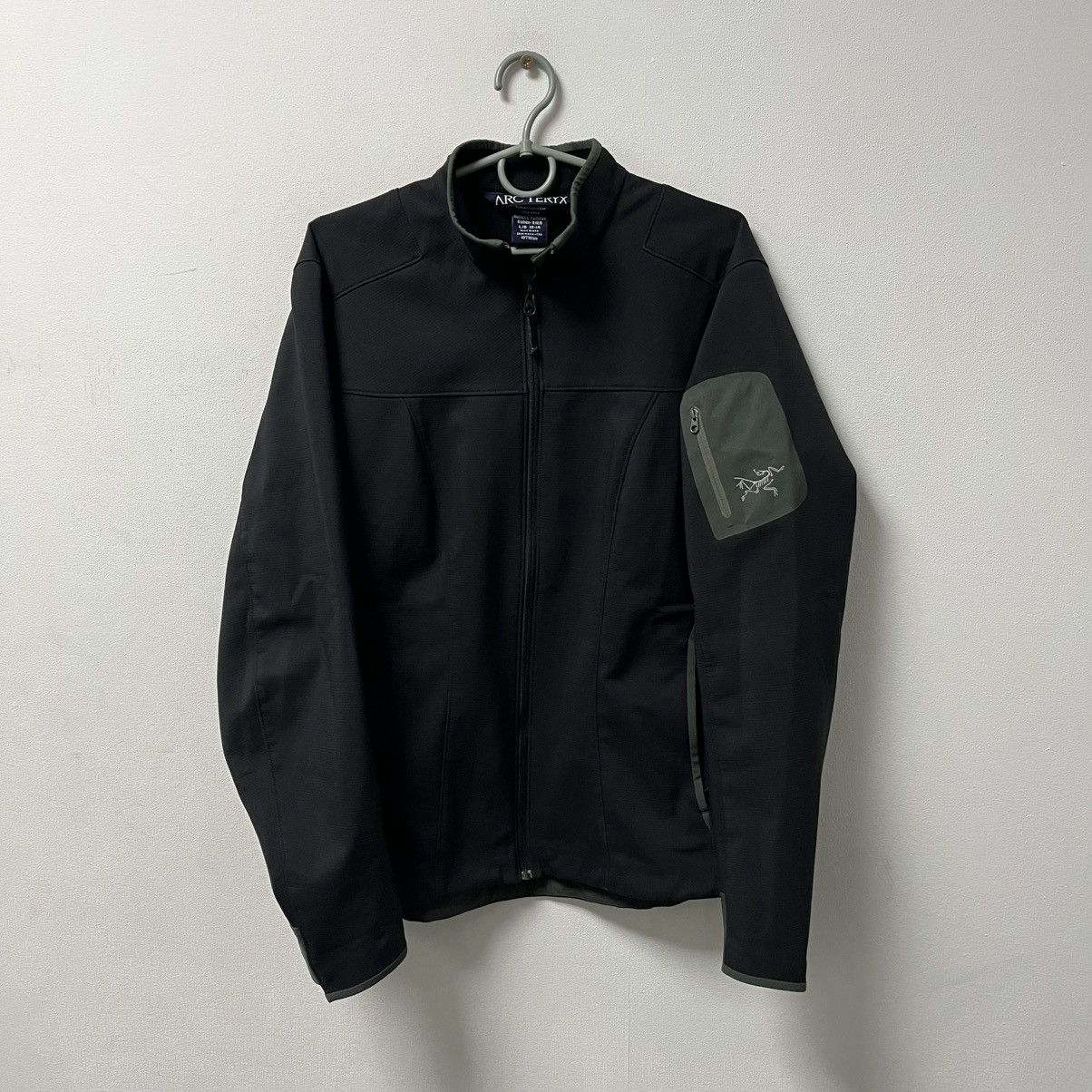 Arc'teryx Arcteryx softshell jacket Gorpcore black Size US L / EU 52-54 / 3 - 1 Thumbnail