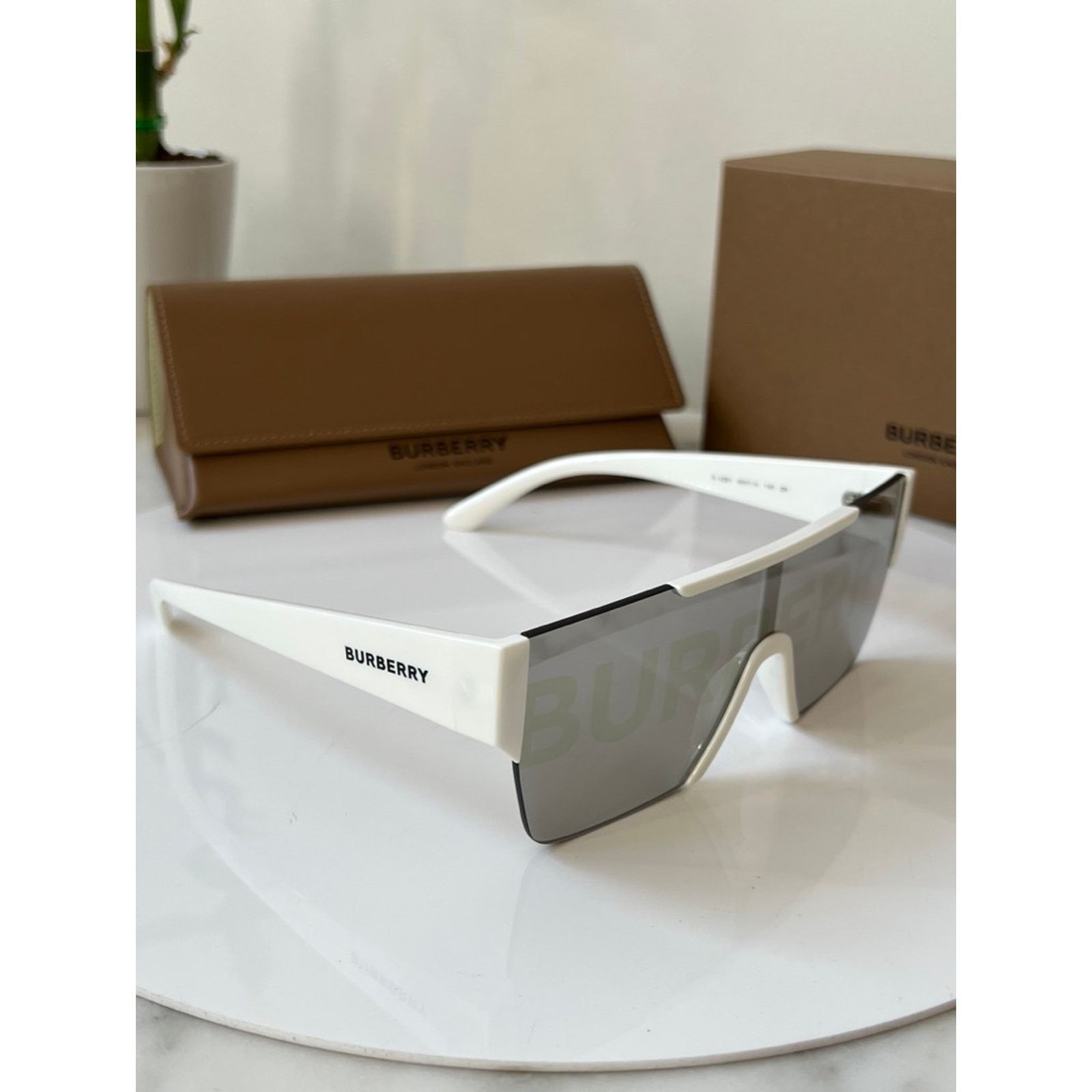 Burberry NEW Burberry BE4291 LOGO Shield Sunglasses in Mirror Lens Size ONE SIZE - 7 Thumbnail
