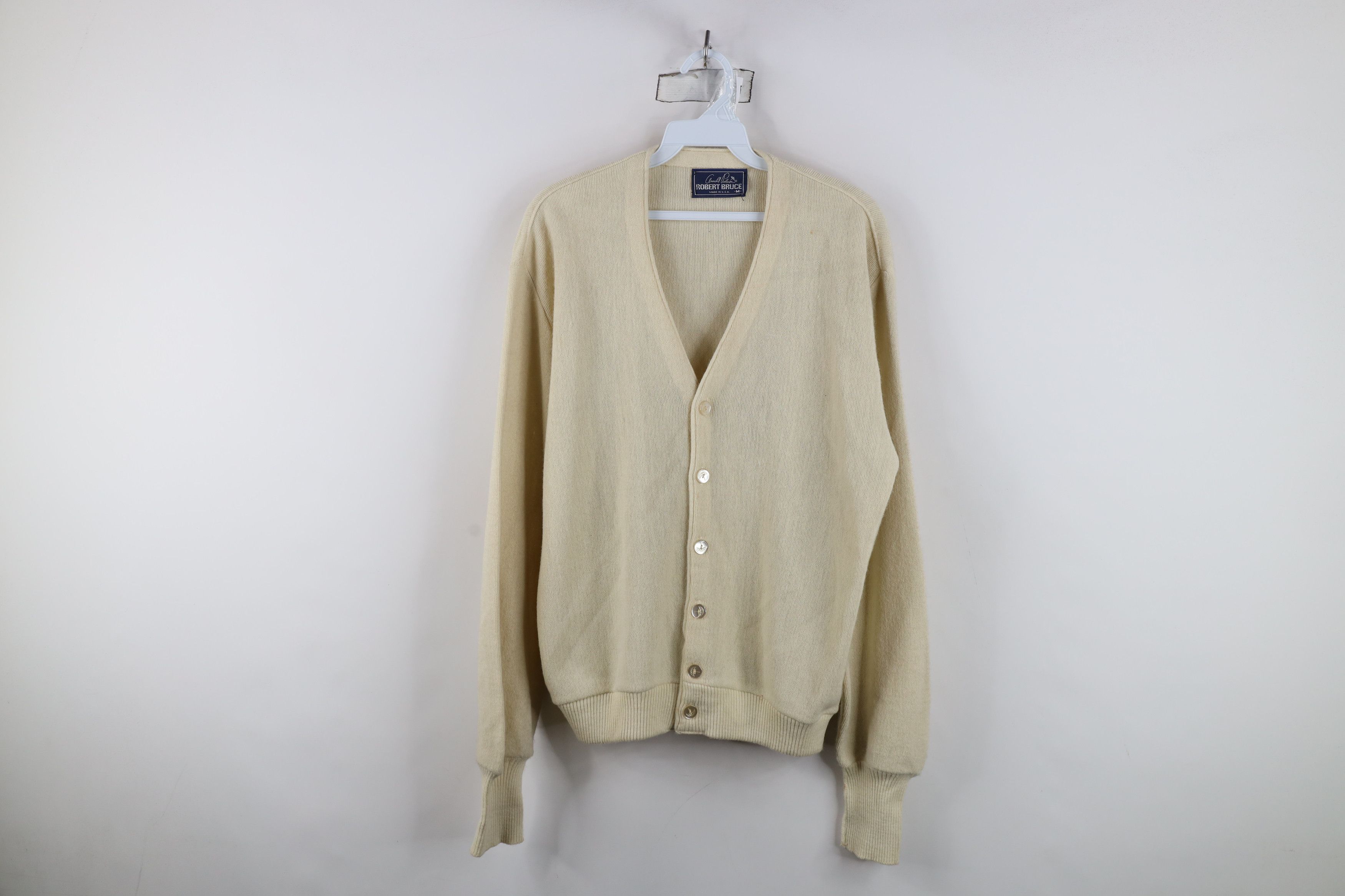 Vintage Vintage 70s Streetwear Button Cardigan Sweater Beige USA Size US M / EU 48-50 / 2 - 1 Thumbnail