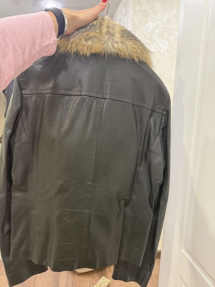 Gucci Gucci FW2007 Runway Fox Fur Detail Leather Biker Jacket Size US L / EU 52-54 / 3 - 6 Thumbnail