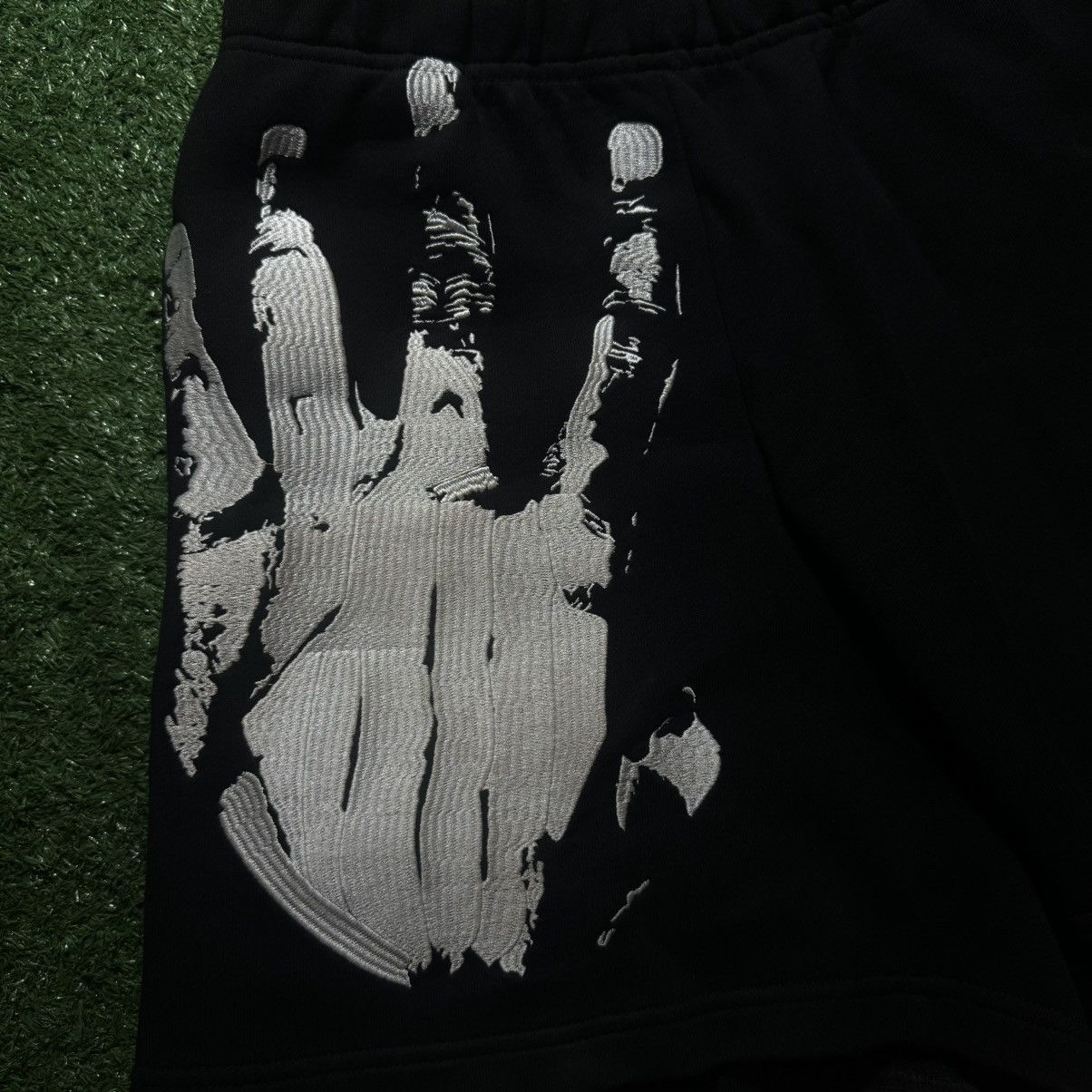 Revenge REVENGE XXXTENTACION BAD “ KILL HAND “ SHORTS OFFICIAL MERCH Size US 28 / EU 44 - 5 Thumbnail