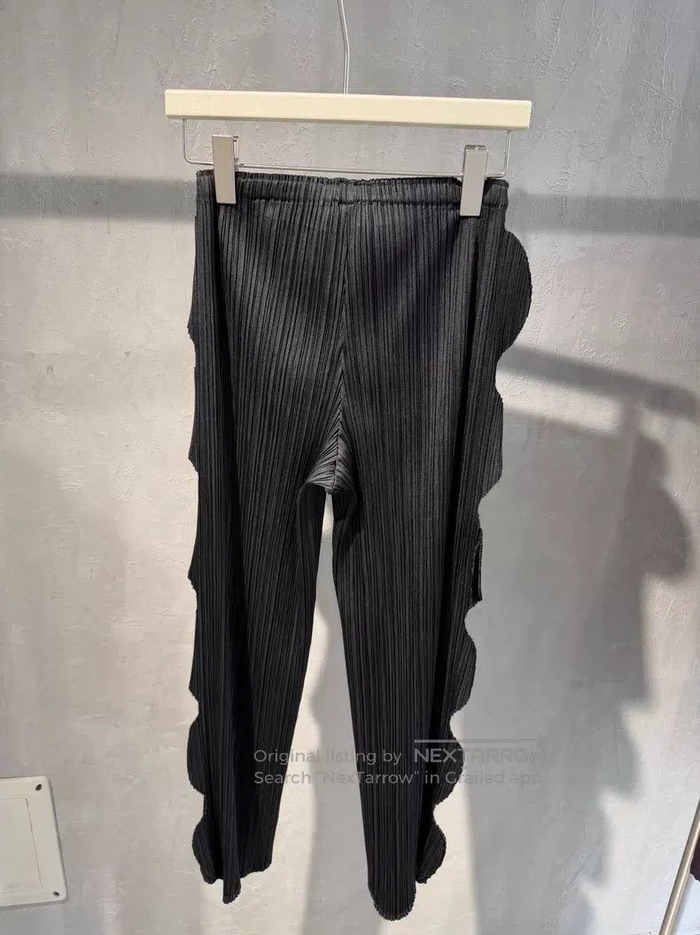 Issey Miyake Issey Miyake SIZE:1 Ruched Pants Size 42" / US 20 - 2 Thumbnail