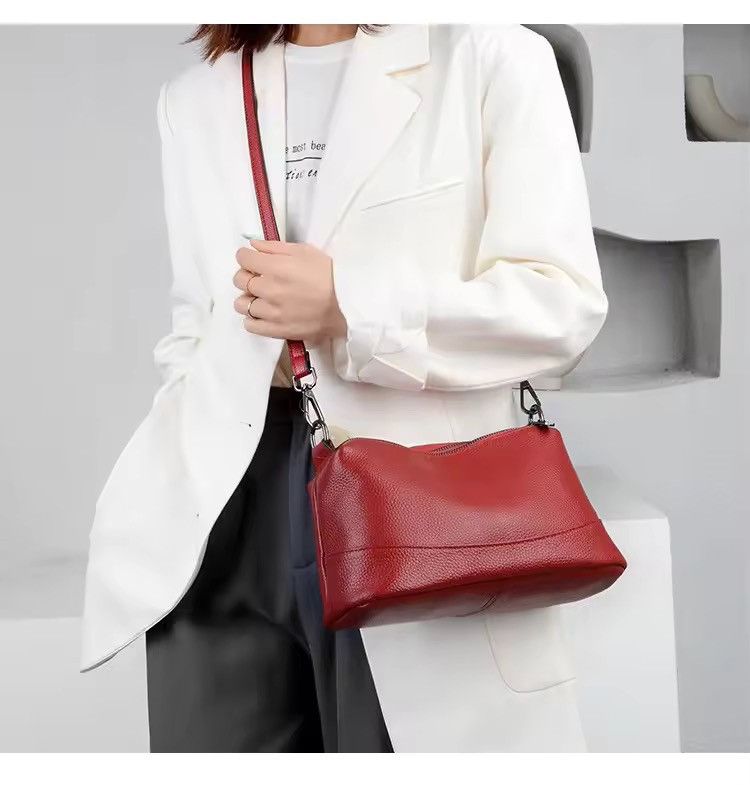 Japanese Brand × Leather Genuine Leather Shoulder Bag Size ONE SIZE - 4 Thumbnail