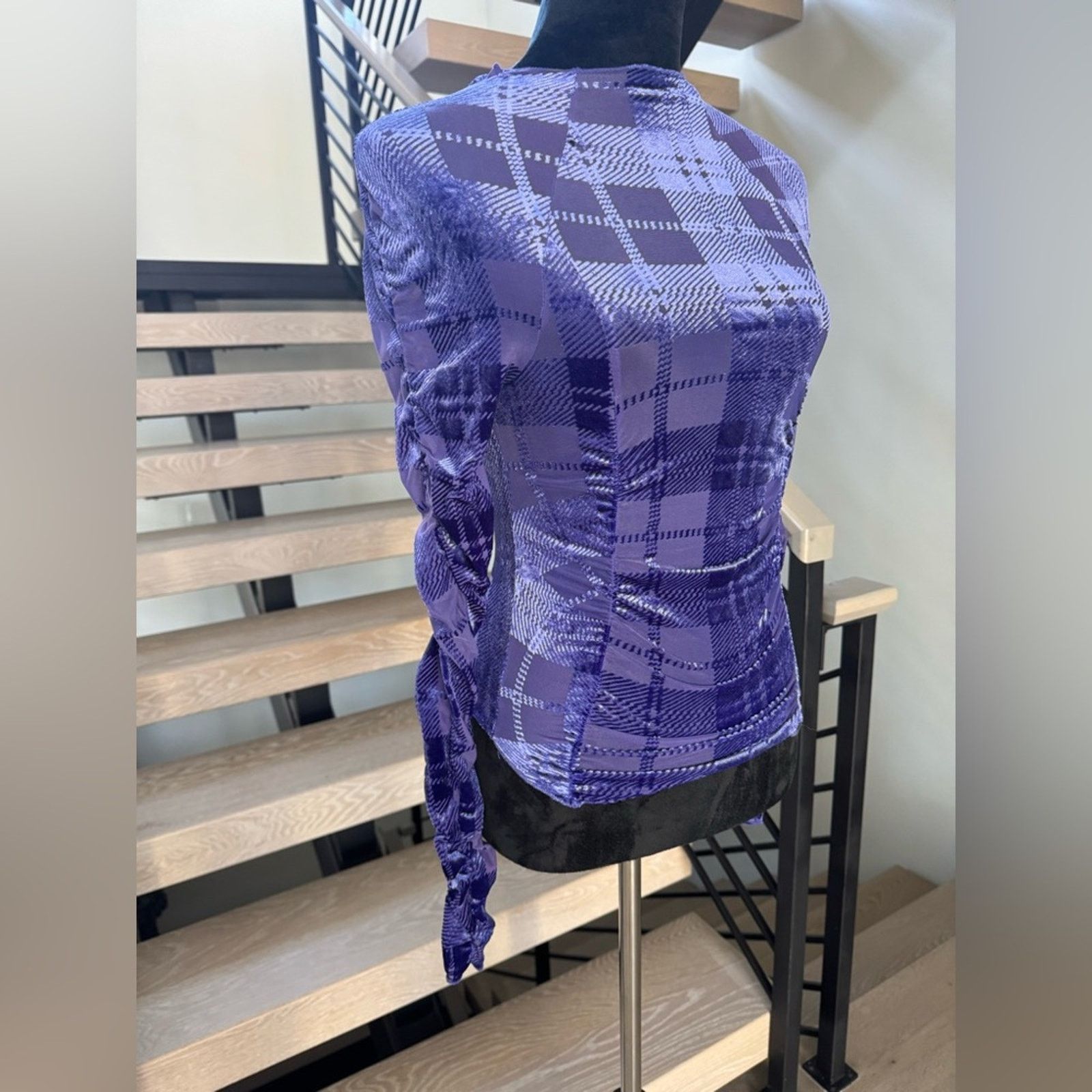 Urban Outfitters New Stylish purple Long Sleeve Women's Top size XS Size XS / US 0-2 / IT 36-38 - 4 Thumbnail