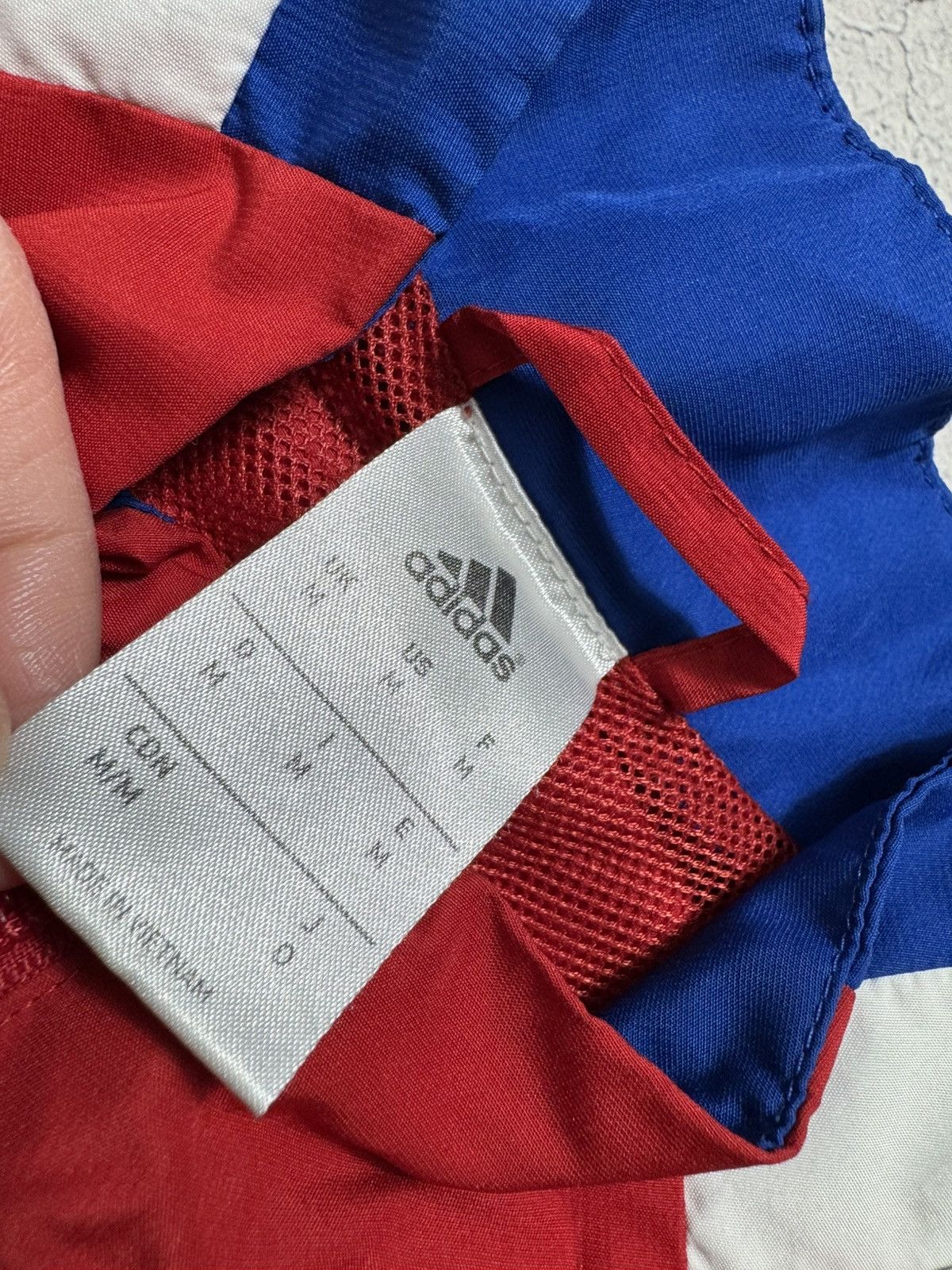 Adidas Adidas FC Bayern Munich Football Nylon Track Jacket Football Size US M / EU 48-50 / 2 - 6 Thumbnail