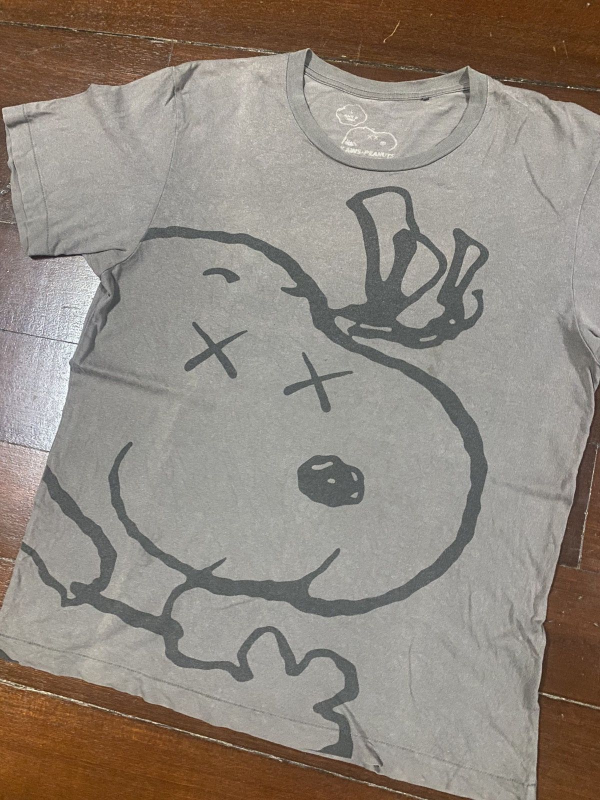 Kaws Rare Uniqlo x Kaws Snoopy Shirt over print Size US L / EU 52-54 / 3 - 4 Thumbnail