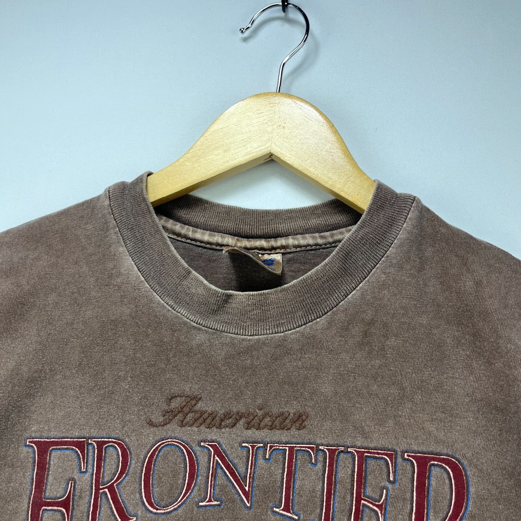 Vintage VINTAGE Buffalo Animal Nature T-shirt XL Mens Brown 90s Las Vegas Sun Single Stitch Size US XL / EU 56 / 4 - 4 Thumbnail
